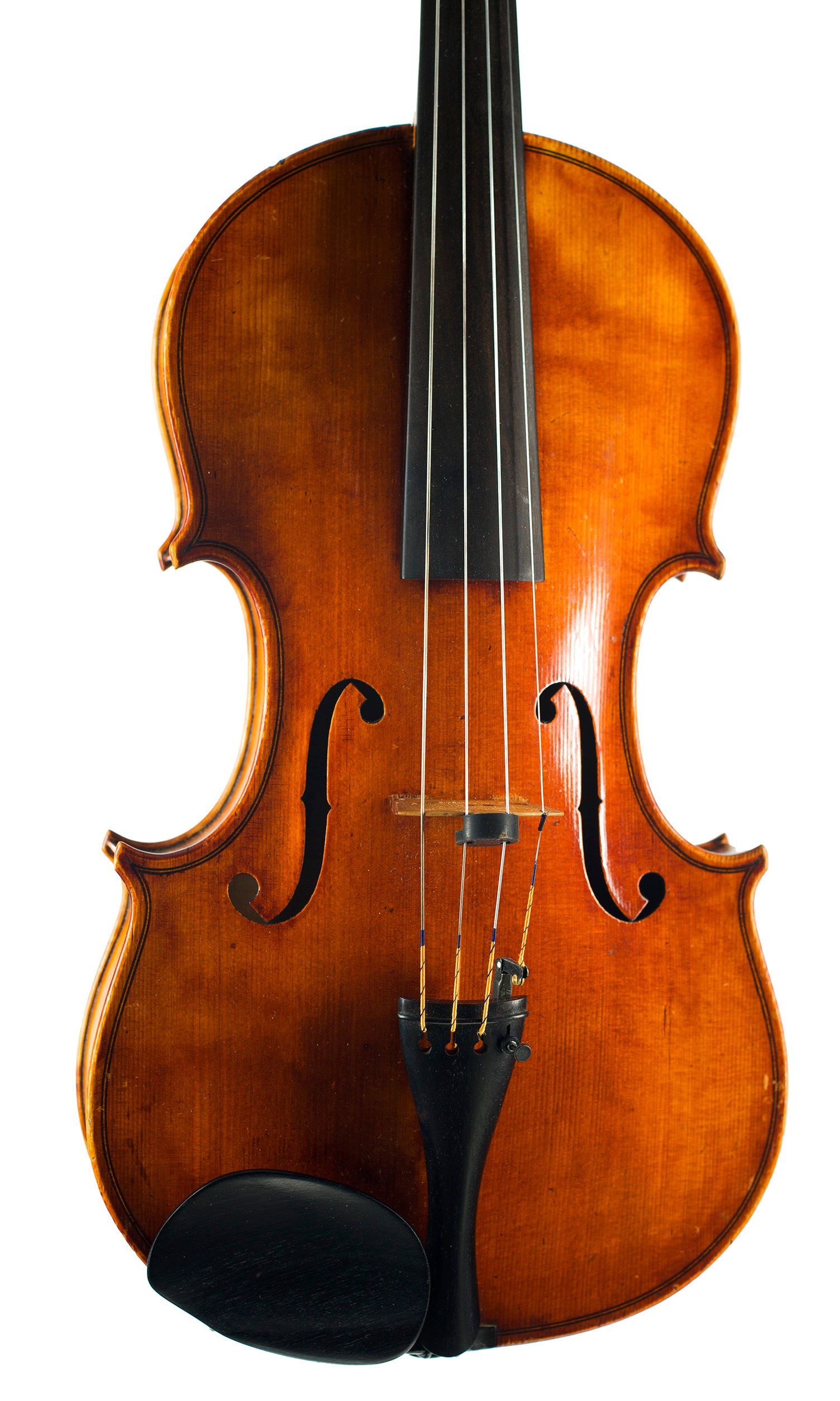 Viola by John Rae, London, 1915 — angled view, 10°