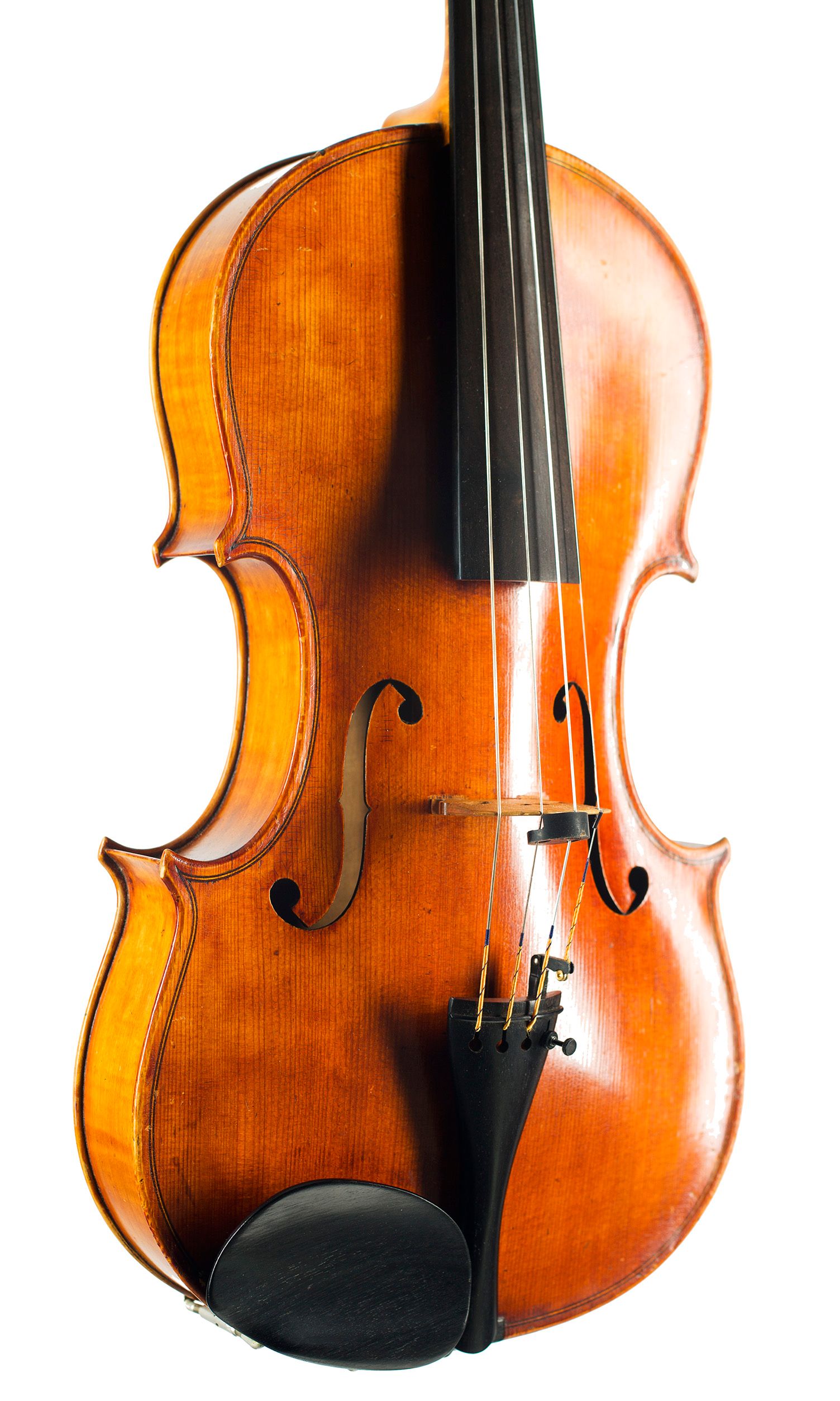 Viola by John Rae, London, 1915 — angled view, 30°