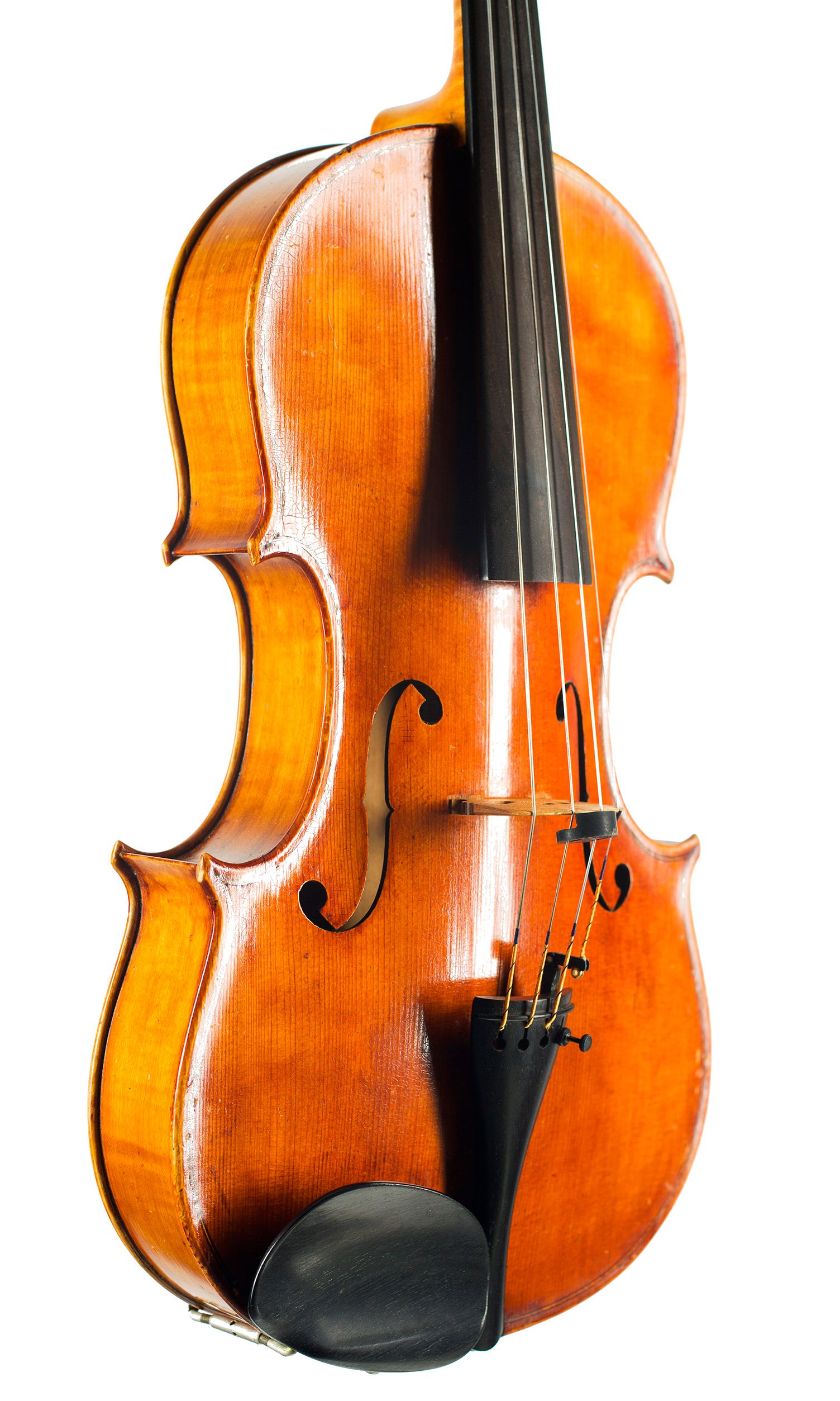 Viola by John Rae, London, 1915 — angled view, 40°