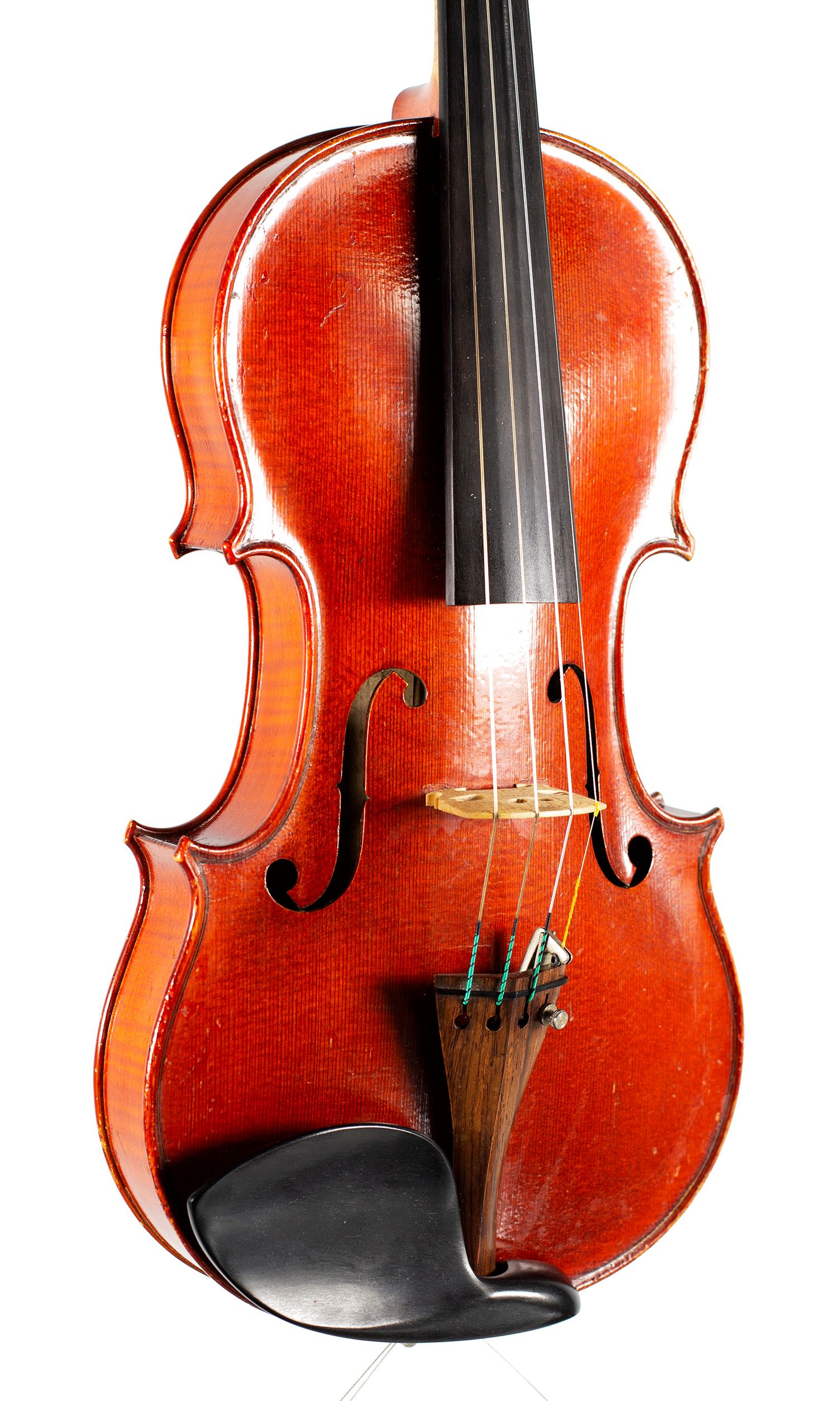 Violin, ascribed to the Workshop of Emile Boulangeot, Lyon — angled view, 30°