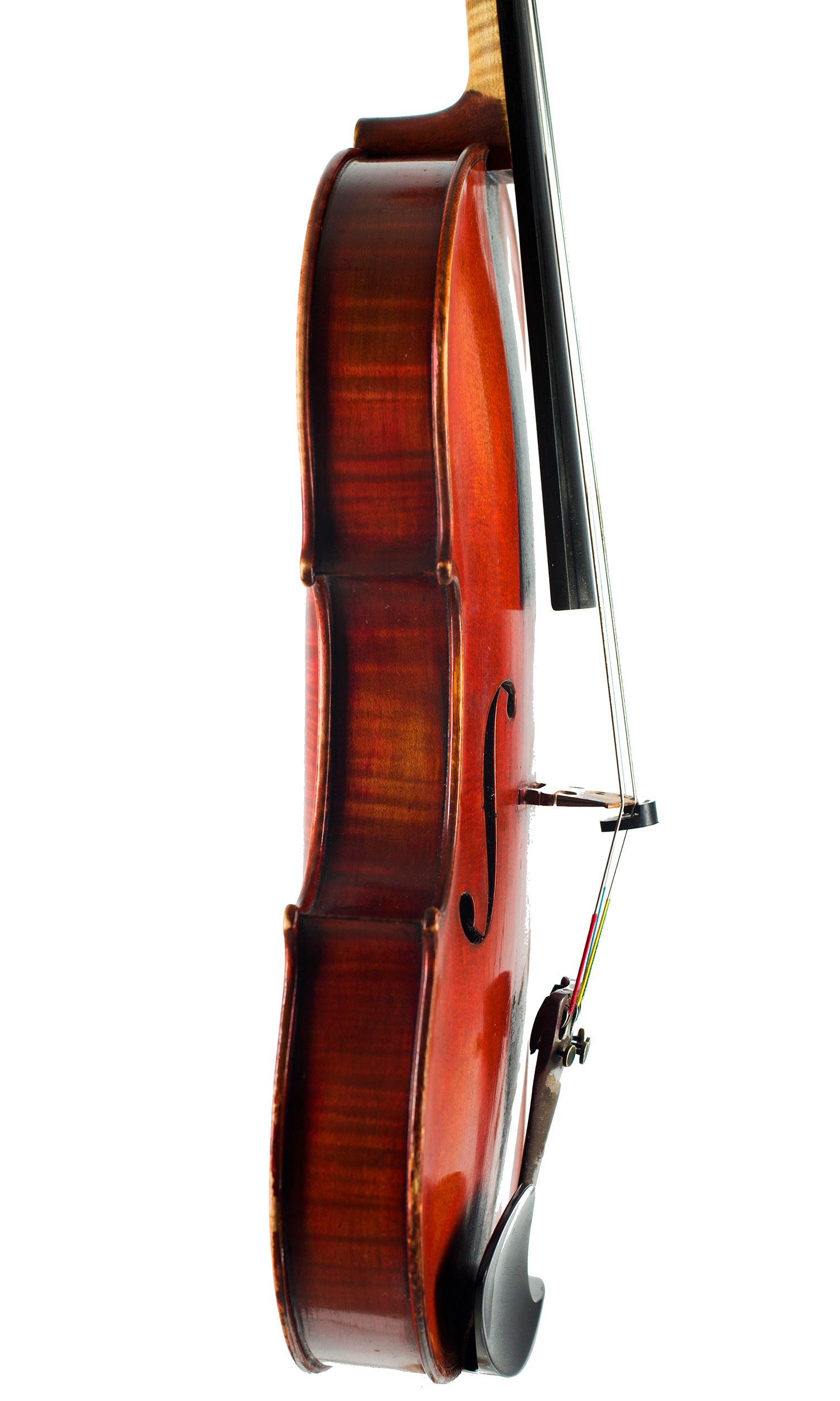 Viola, Workshop of E. Voigt, England, 1953 — angled view, 80°