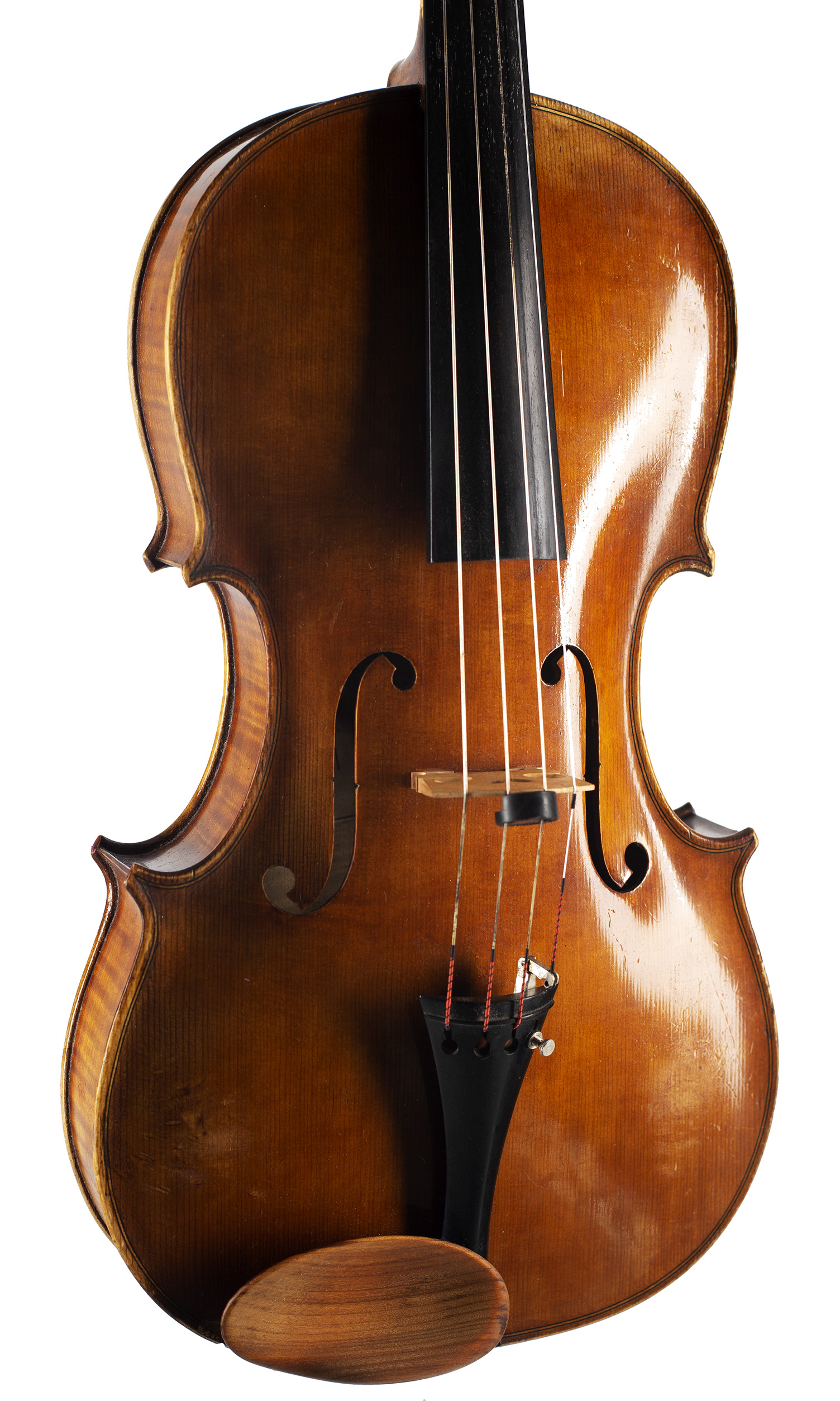A viola by Victor Baston, Southall, 1948 — angled view, 20°