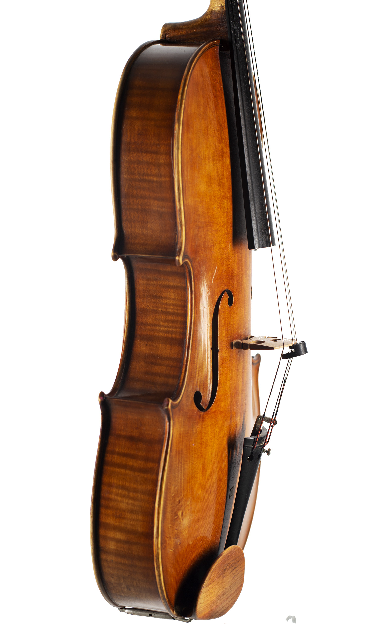A viola by Victor Baston, Southall, 1948 — angled view, 70°