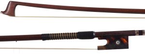 A gold and tortoiseshell mounted violin bow by Stephen Bristow Early 1980 — head and frog