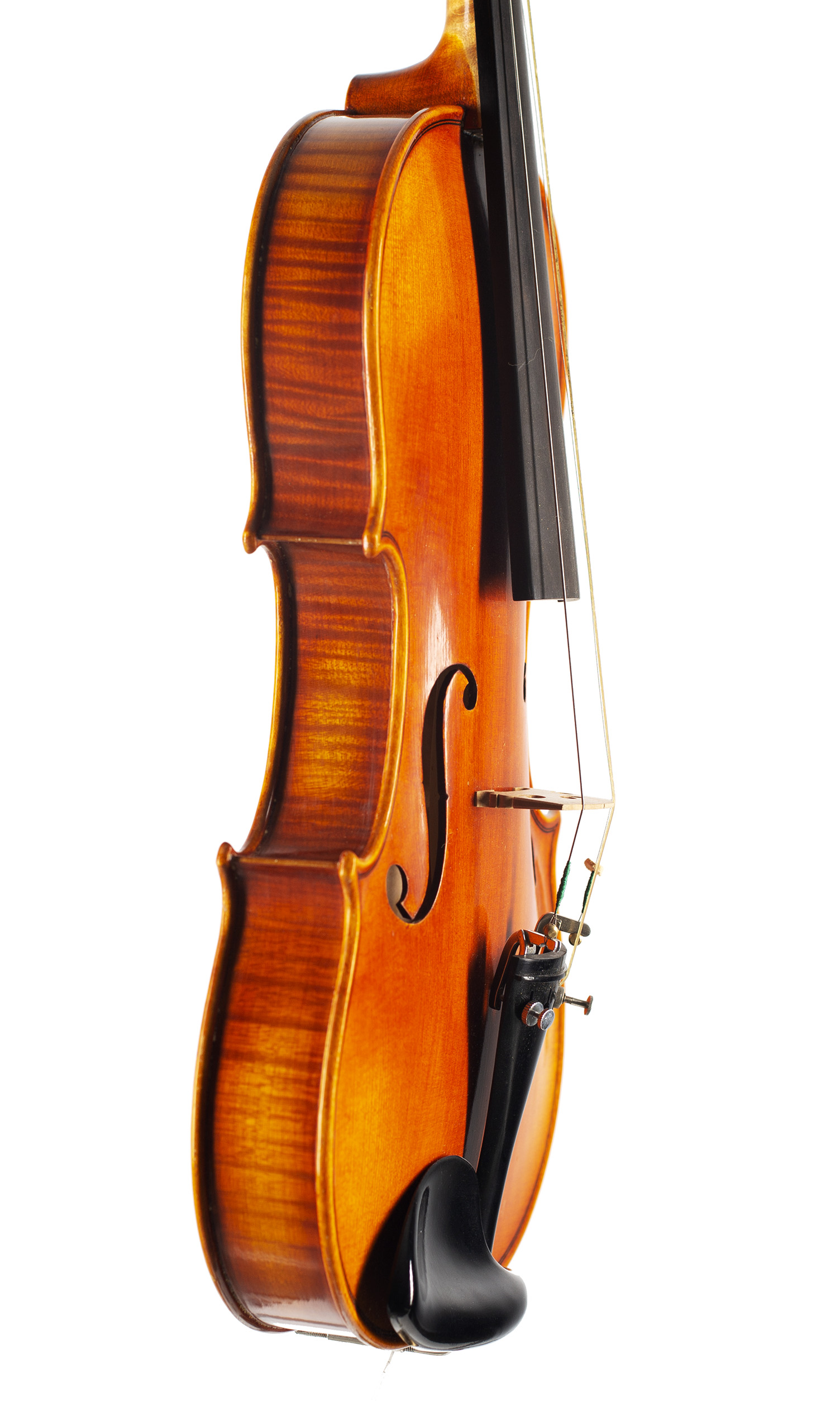 A violin by Werner Barth, Bad Brambach, 1972 — angled view, 70°