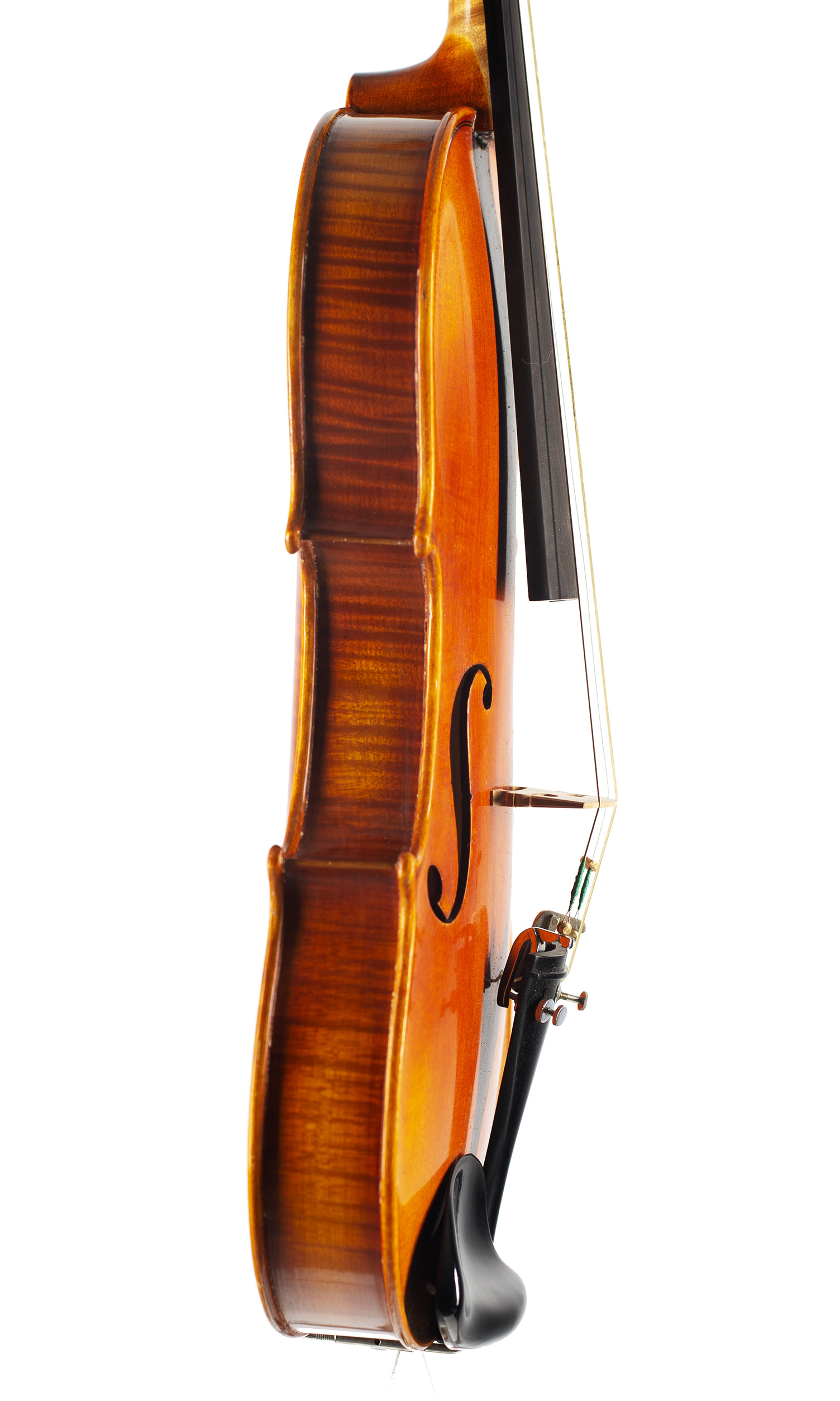 A violin by Werner Barth, Bad Brambach, 1972 — angled view, 80°