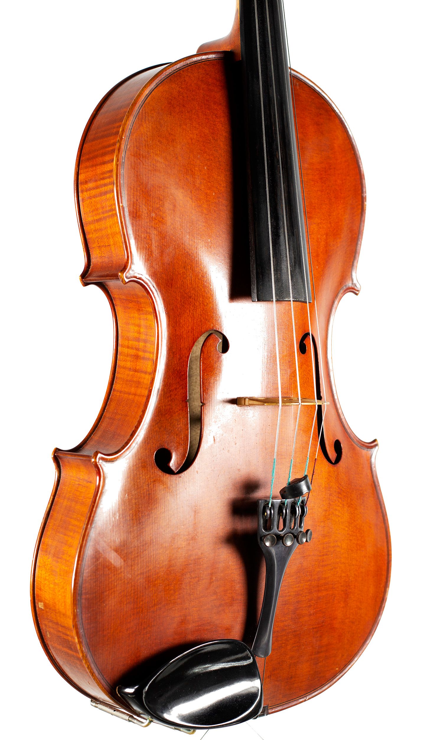 Viola by R. Roberts, 1952 — angled view, 40°