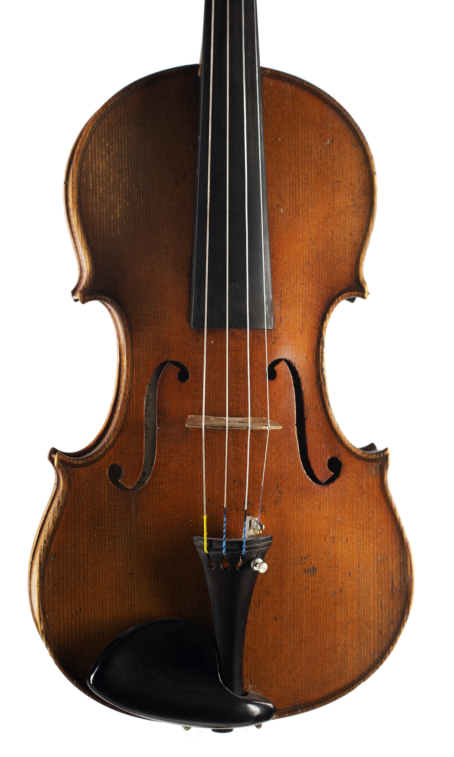A violin by Robert Pfretzschner, Dresden, 1927 — angled view, 10°