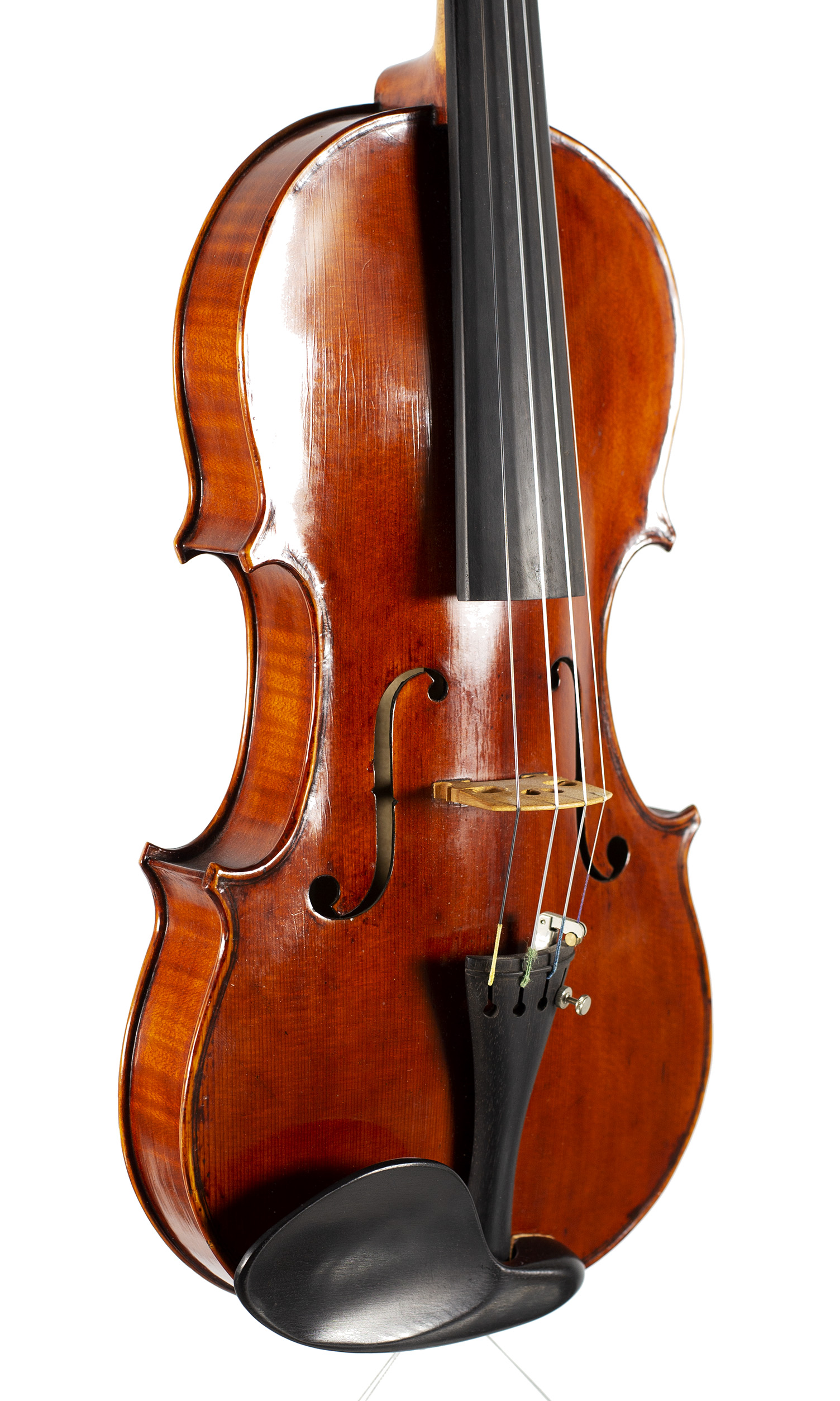 A violin by Miranda Karol Green, Harwell,1993 — angled view, 40°