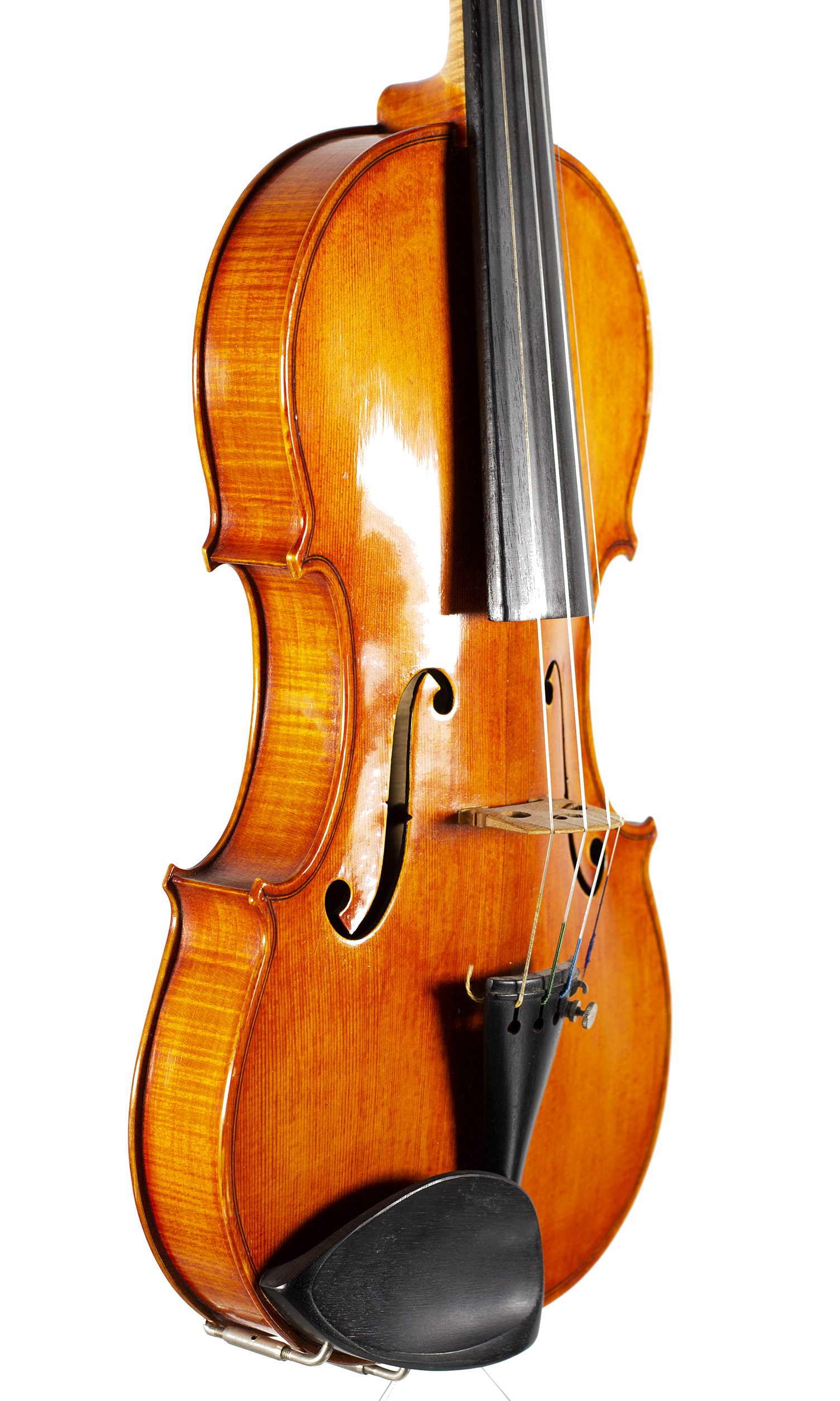 A violin by Miranda Karol Green, Senghenydd, 1978 — angled view, 50°