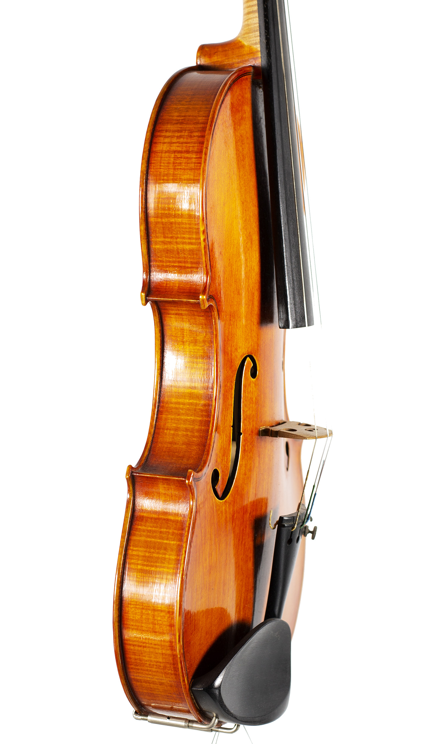 A violin by Miranda Karol Green, Senghenydd, 1978 — angled view, 70°
