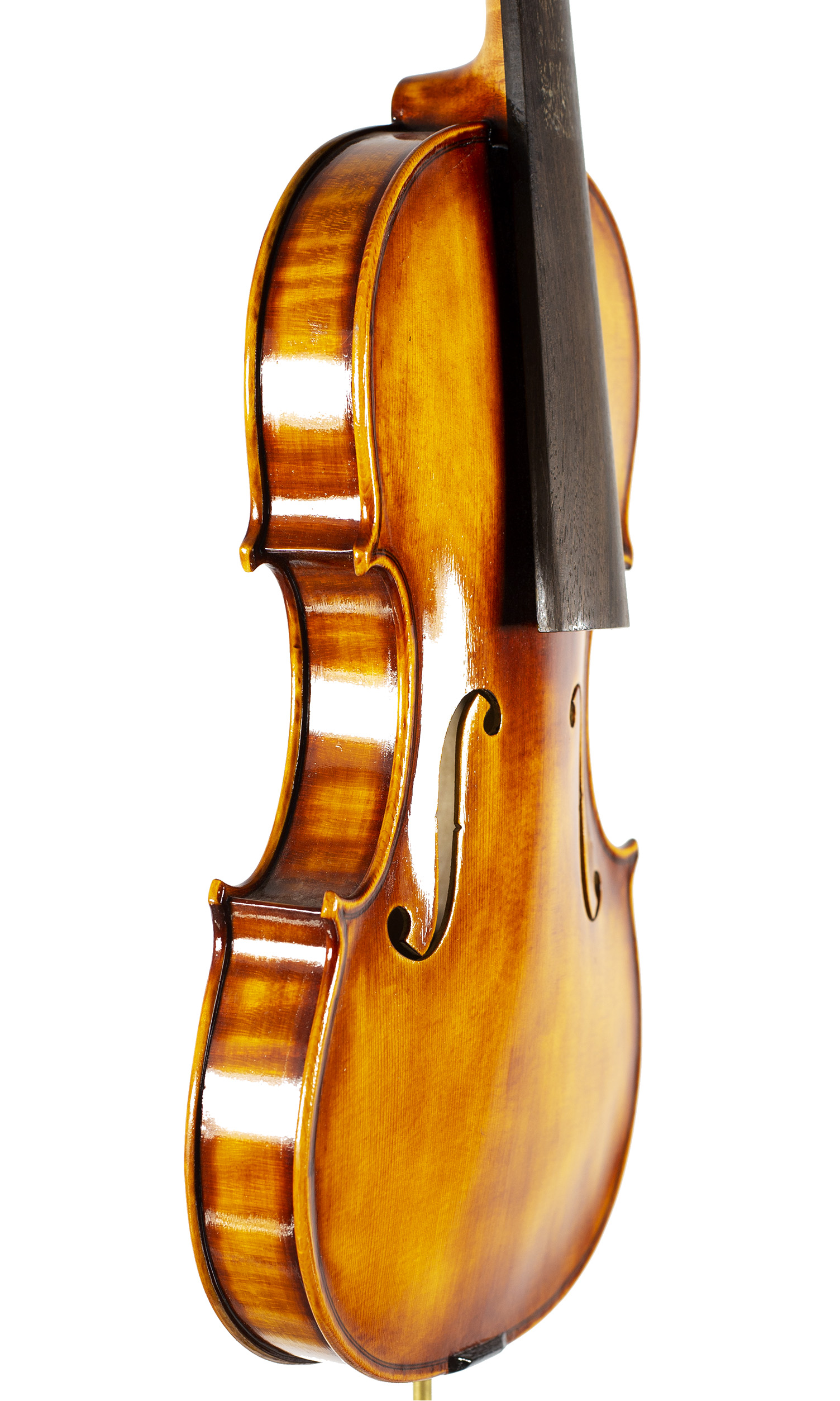 A violin by Miranda Karol Green, Caerphilly, 1981 — angled view, 60°