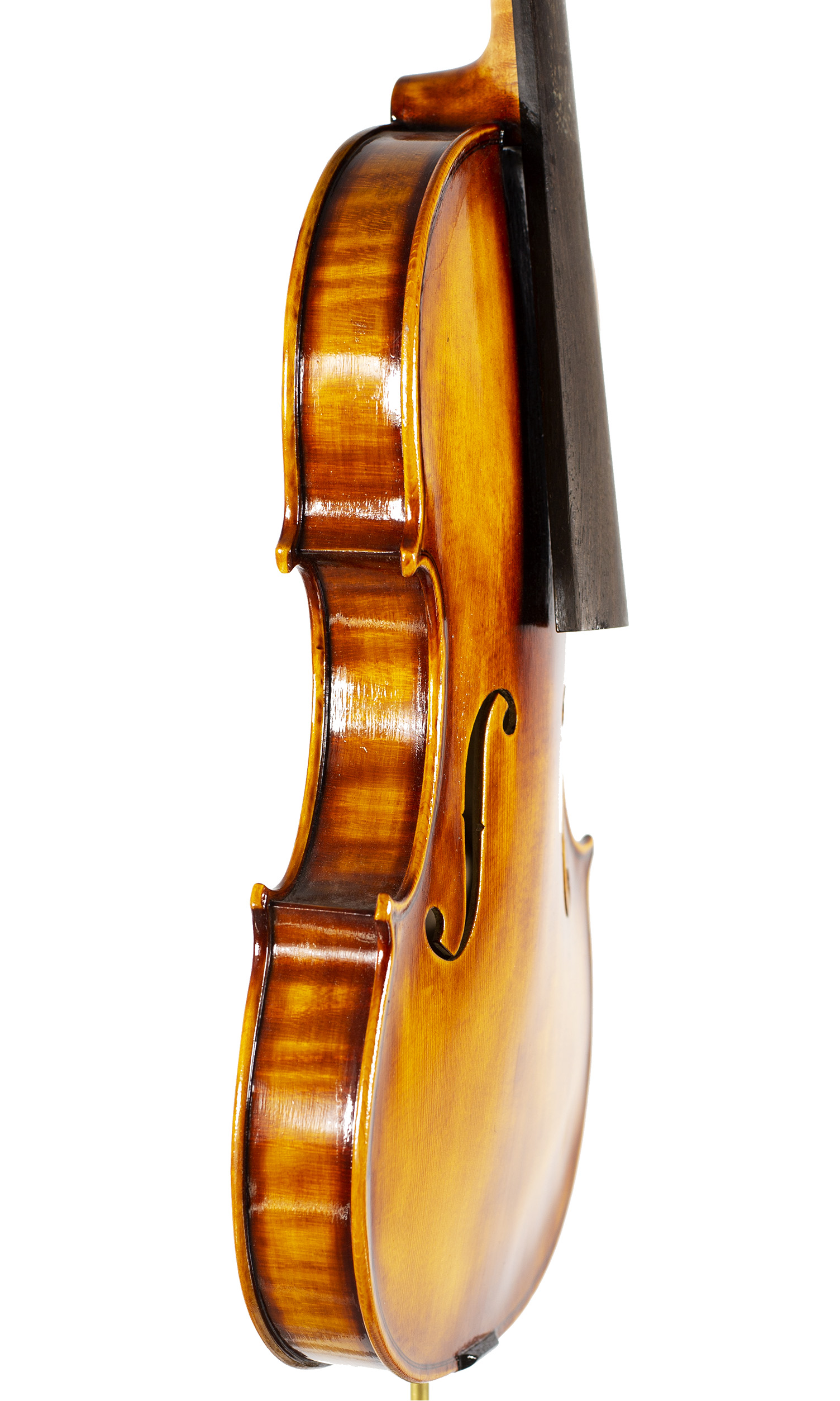 A violin by Miranda Karol Green, Caerphilly, 1981 — angled view, 70°