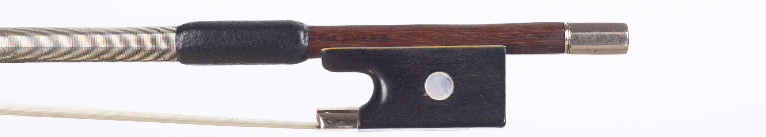 A gold-mounted violin bow by James Tubbs, London — frog