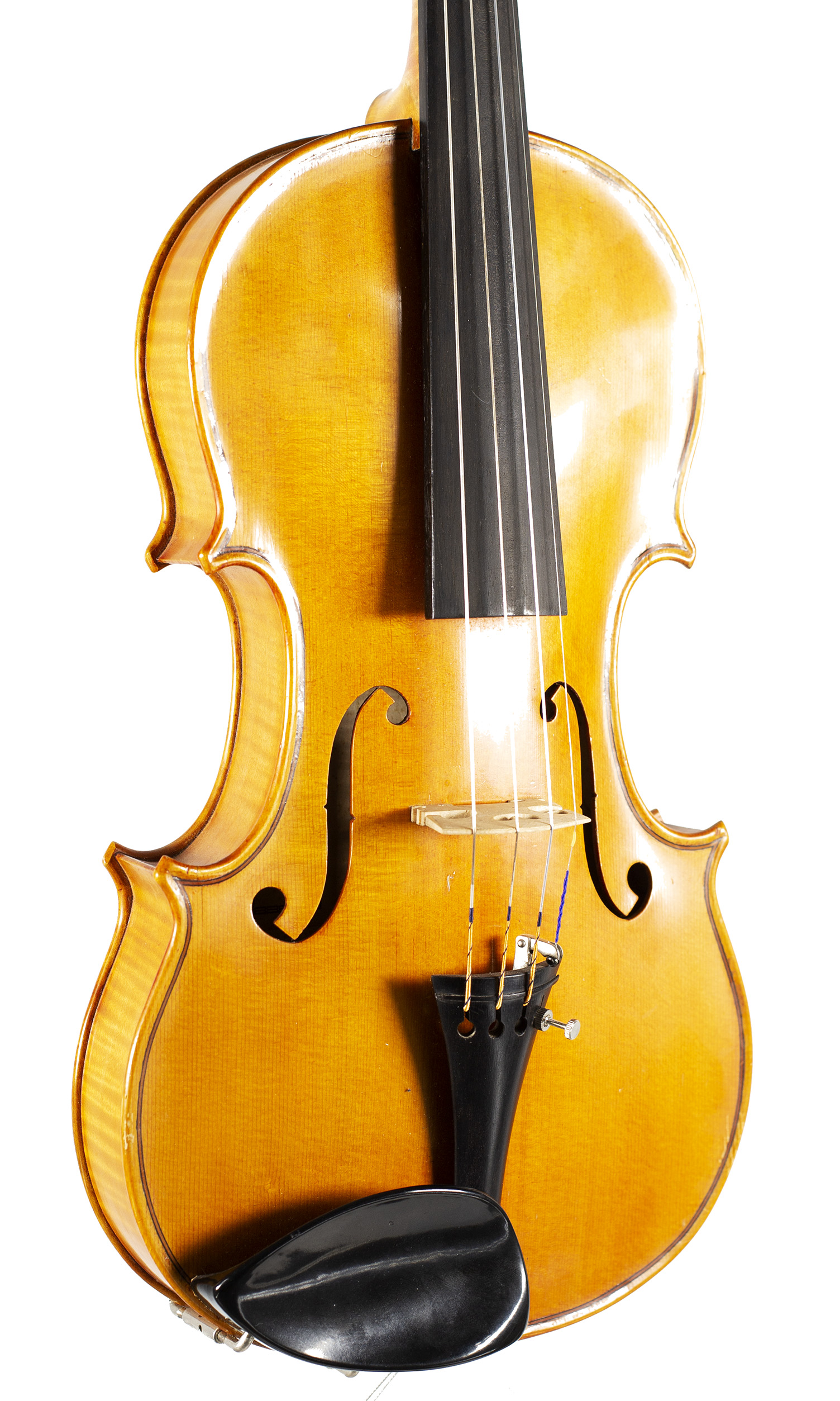 A violin by Harry Dobbs, Sutton Coldfield, 1968 — angled view, 30°