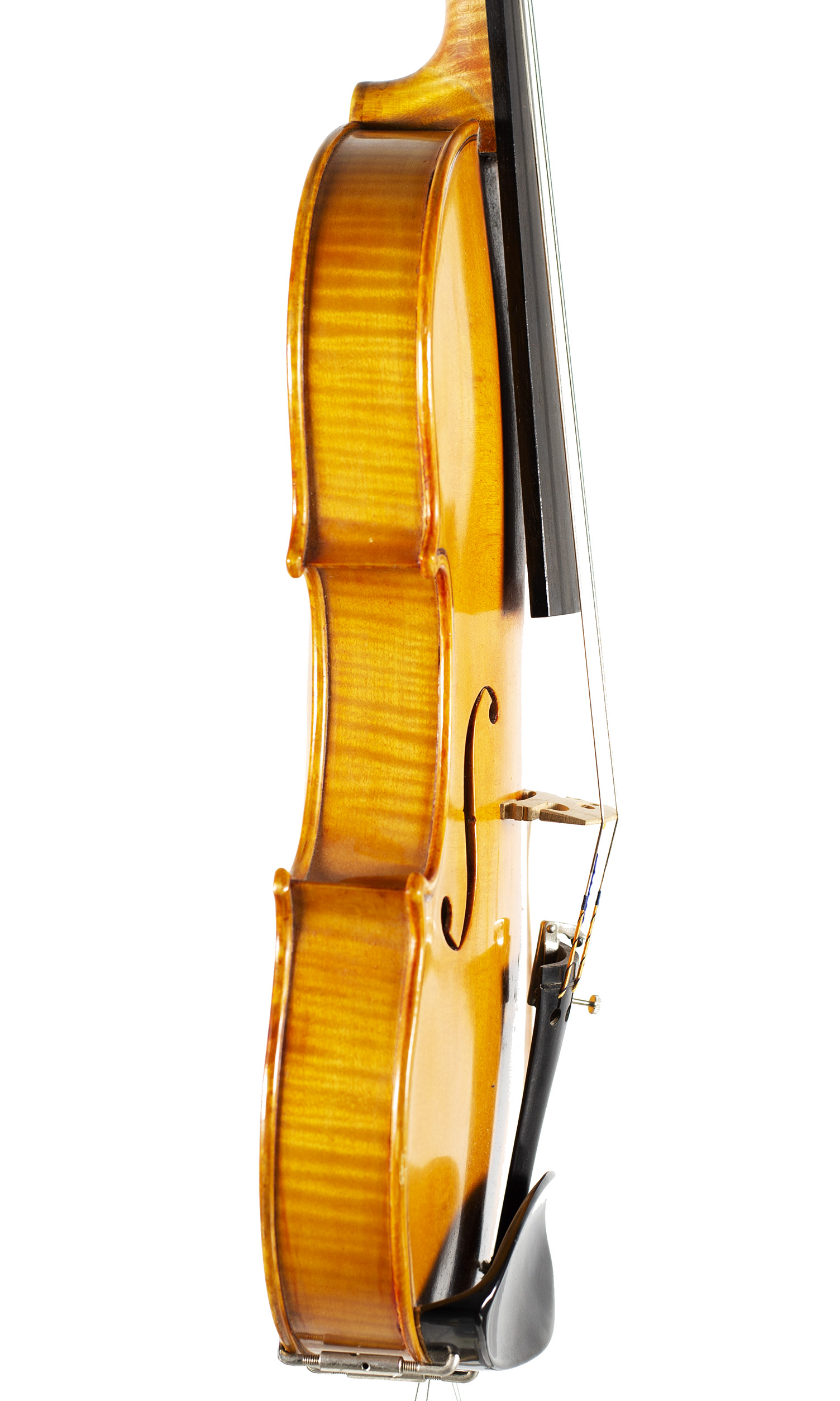 A violin by Harry Dobbs, Sutton Coldfield, 1968 — angled view, 80°