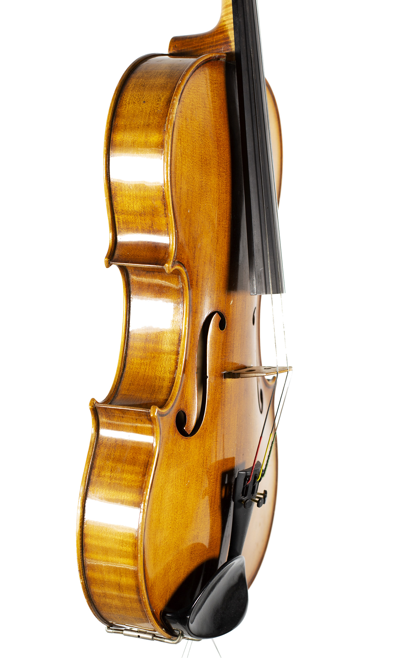 A viola by Walter Müller, Germany, circa 1960 — angled view, 70°