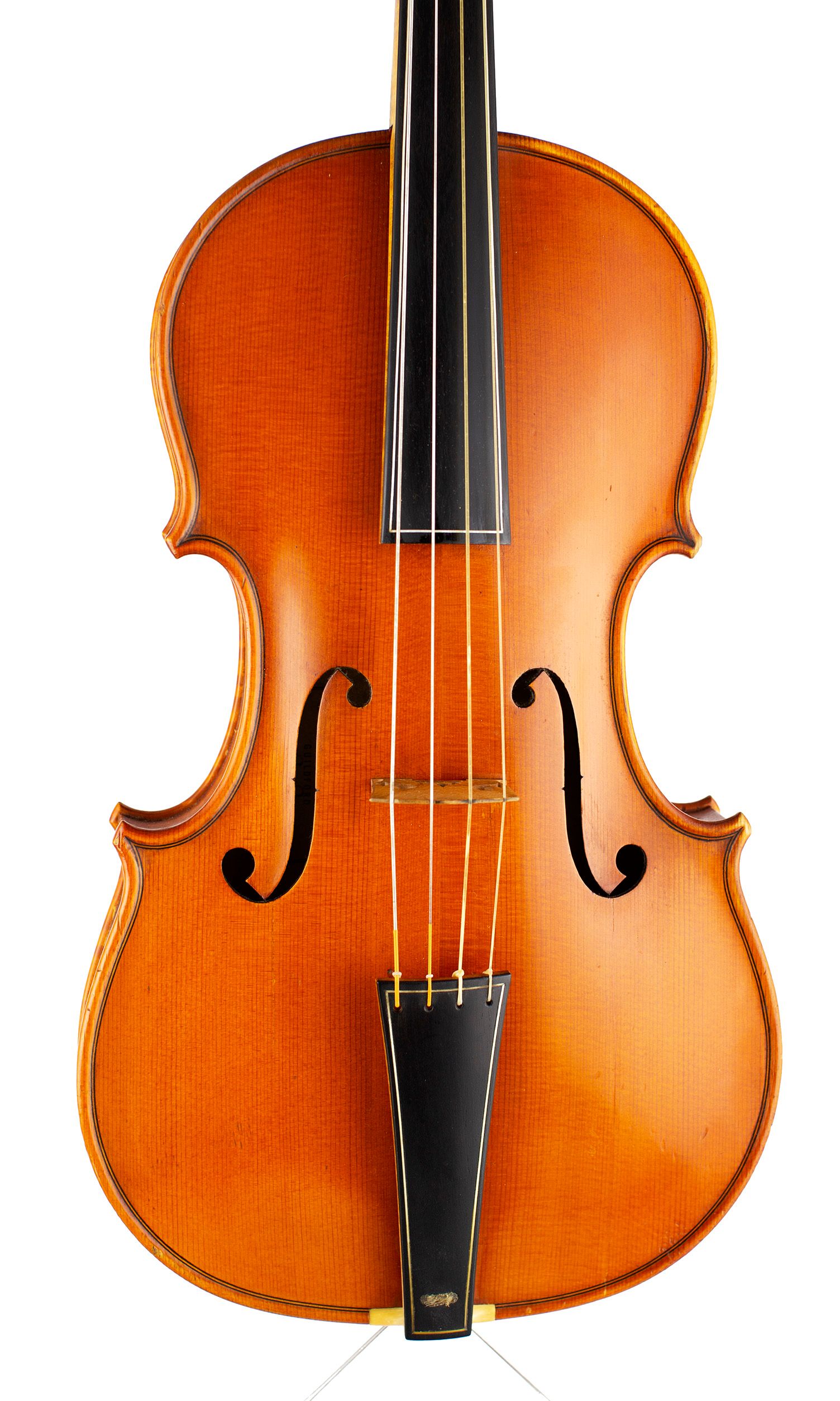 A viola by Rowland H. Ross, Guildford, 1977 — angled view, 10°