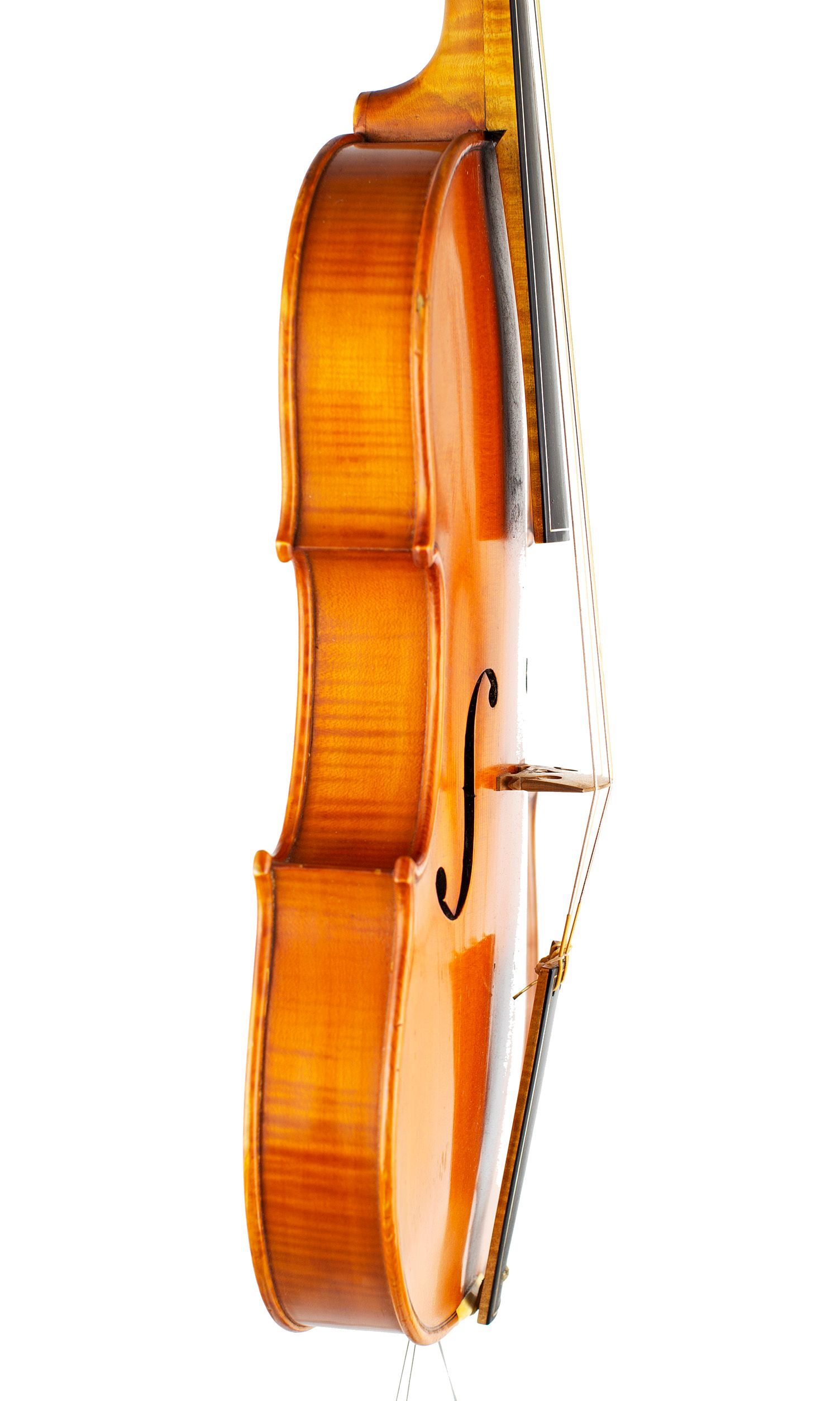 A viola by Rowland H. Ross, Guildford, 1977 — angled view, 80°