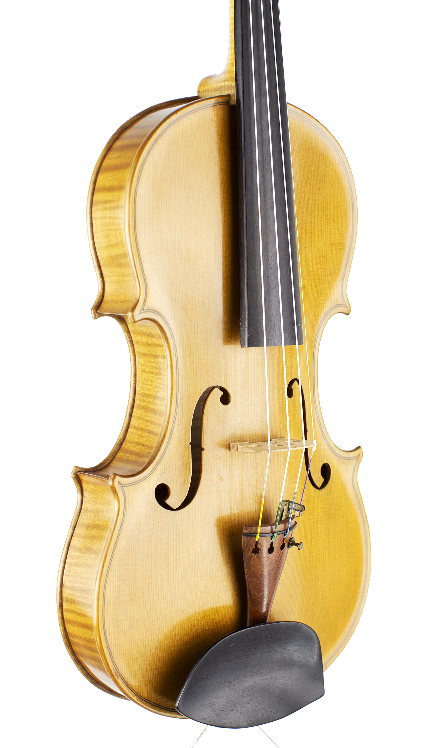 A violin by Frank Harlow, Sheffield, 1990 — angled view, 40°