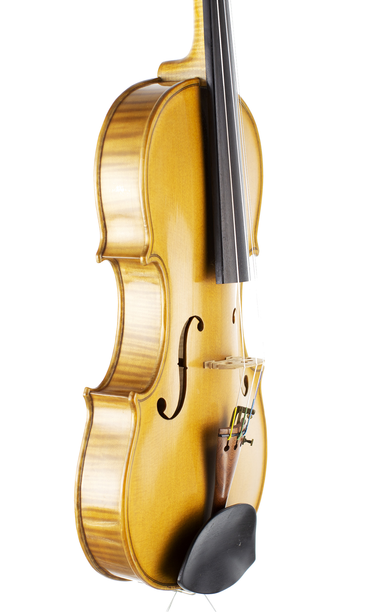 A violin by Frank Harlow, Sheffield, 1990 — angled view, 60°
