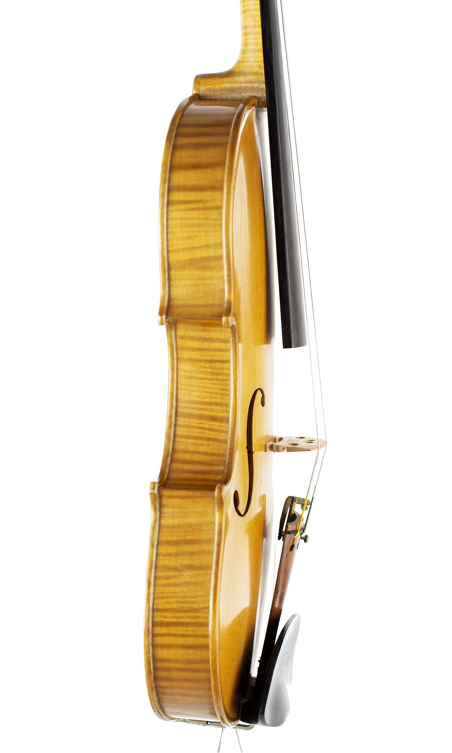 A violin by Frank Harlow, Sheffield, 1990 — angled view, 80°