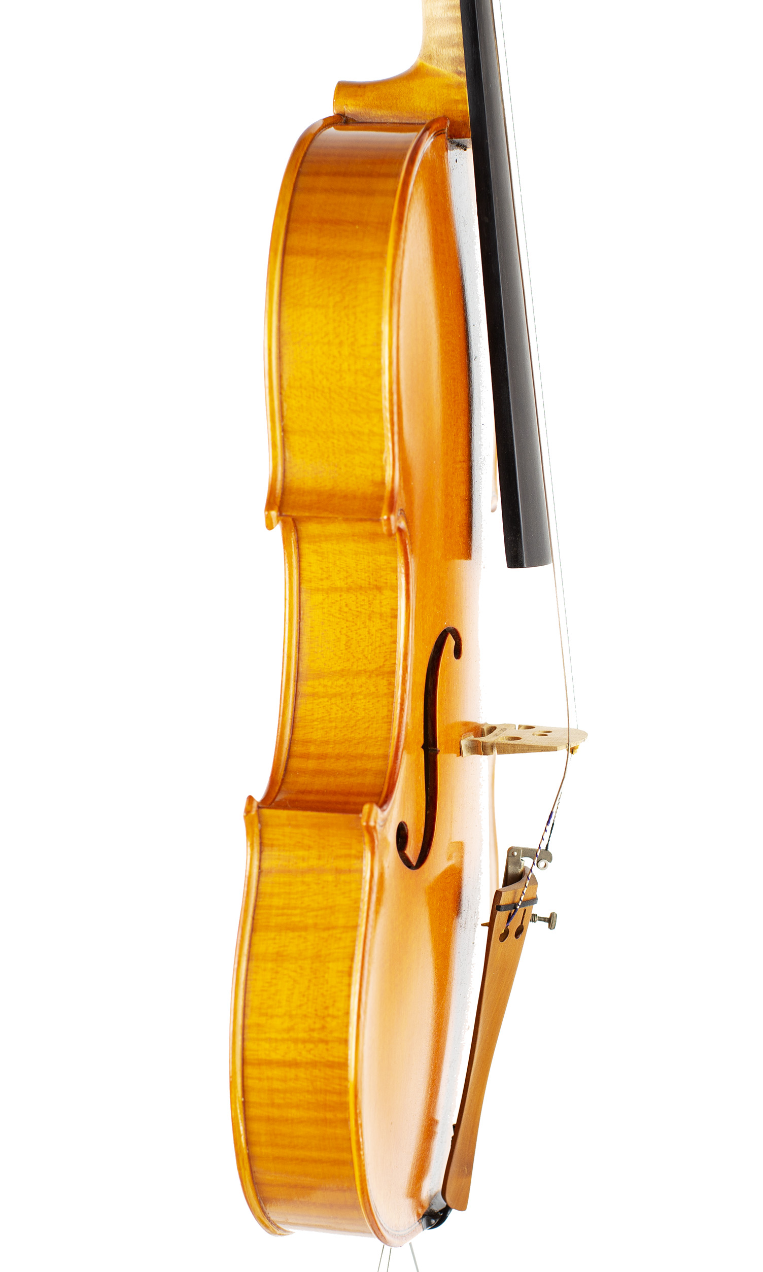 A violin by Harry Dobbs, Peopleton, 1976 — angled view, 80°