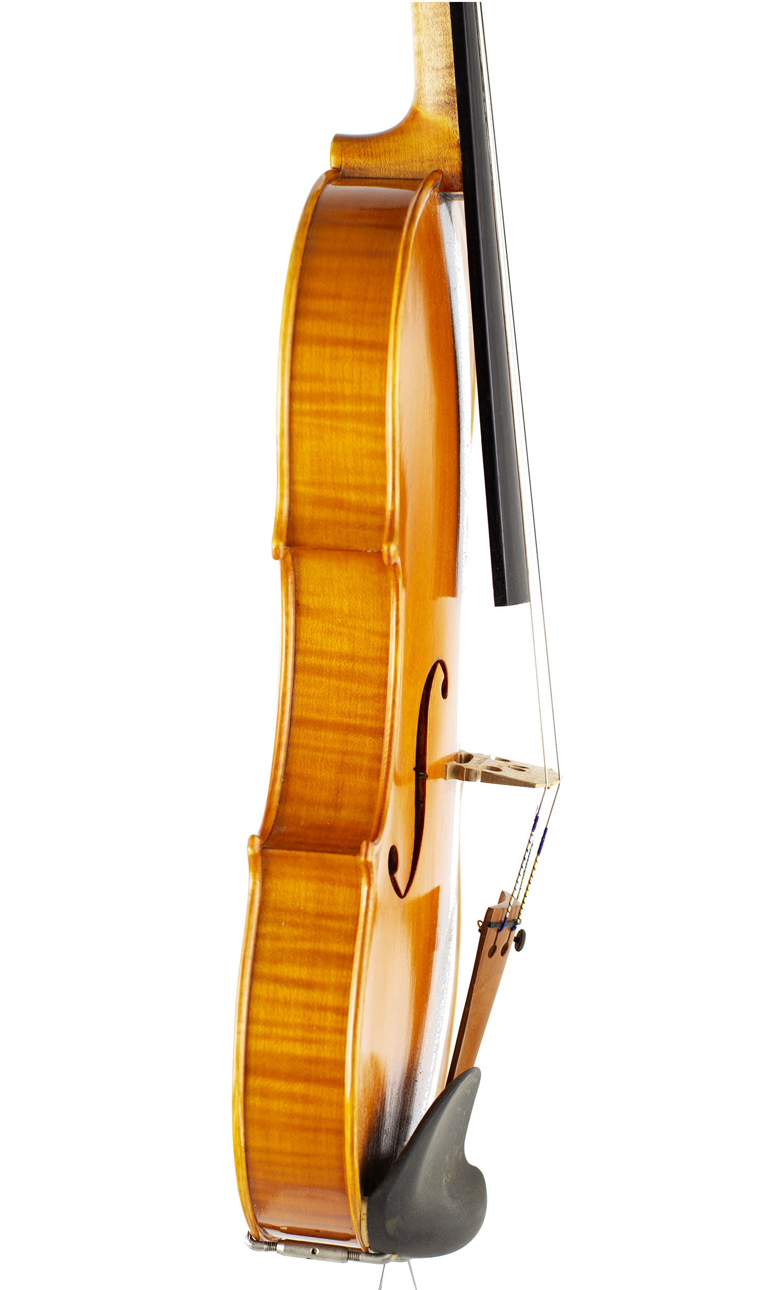 A violin by Harry Dobbs, Peopleton, 1976 — angled view, 80°