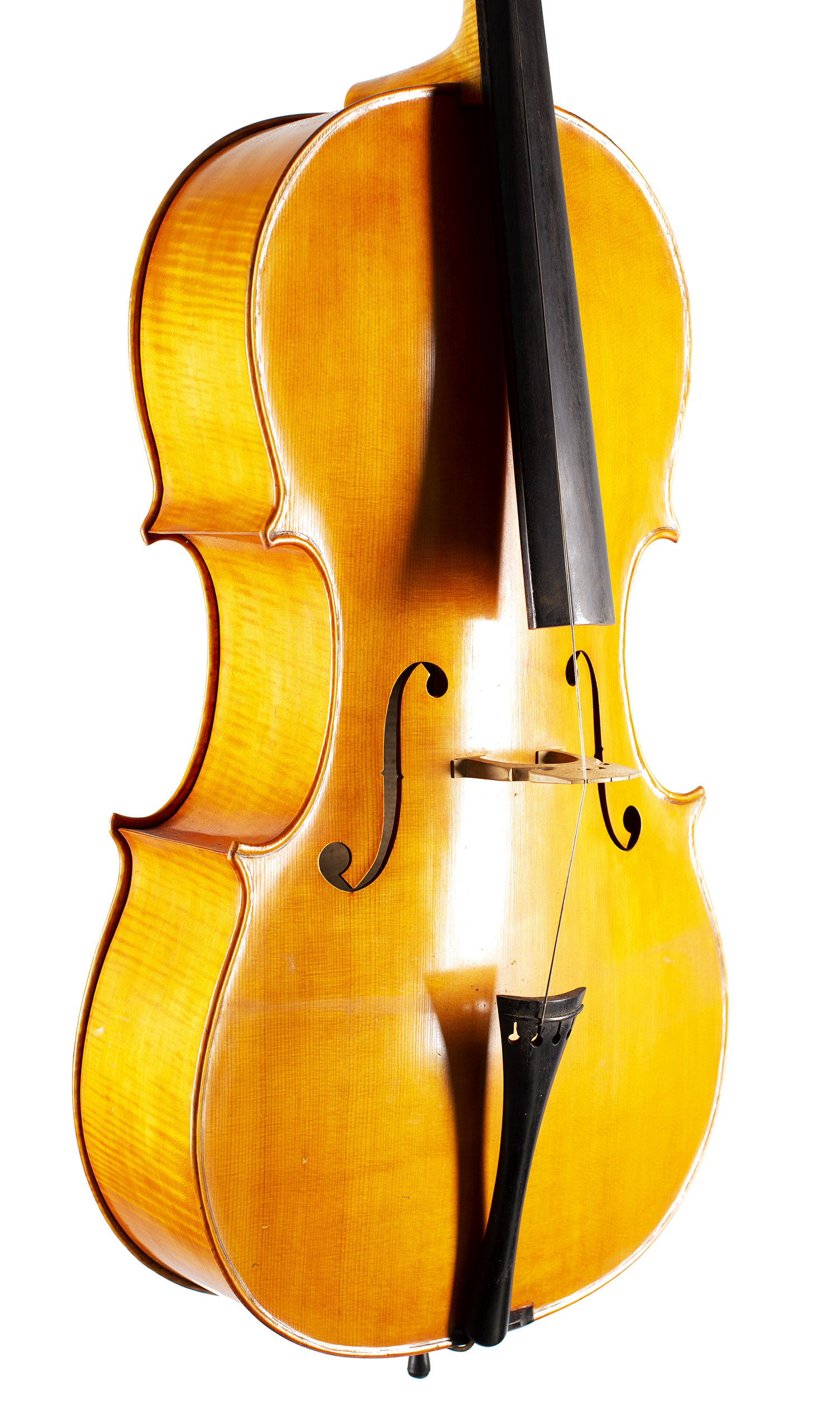 A cello by Harry Dobbs, Sutton Coldfield, 1969 — angled view, 40°