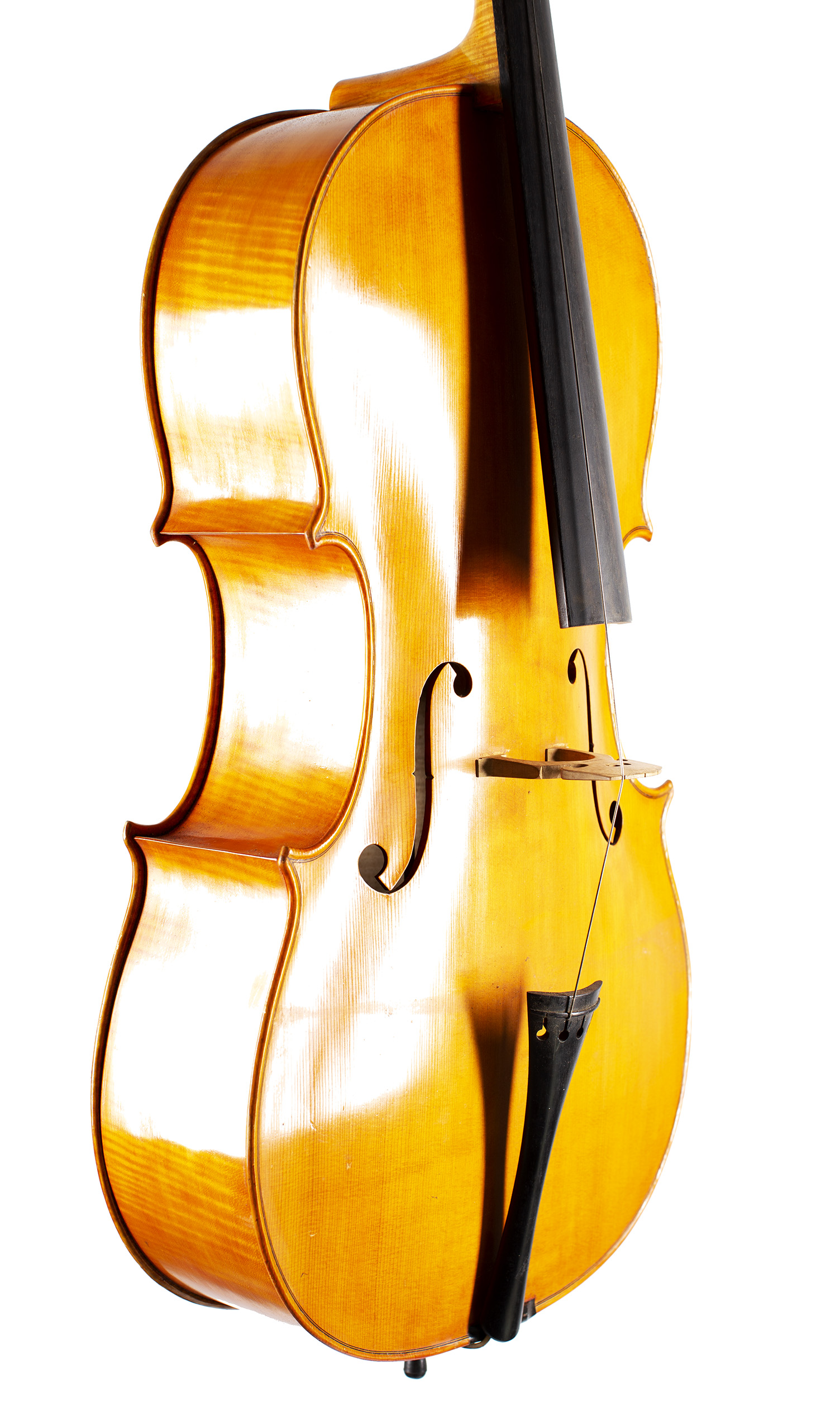 A cello by Harry Dobbs, Sutton Coldfield, 1969 — angled view, 50°