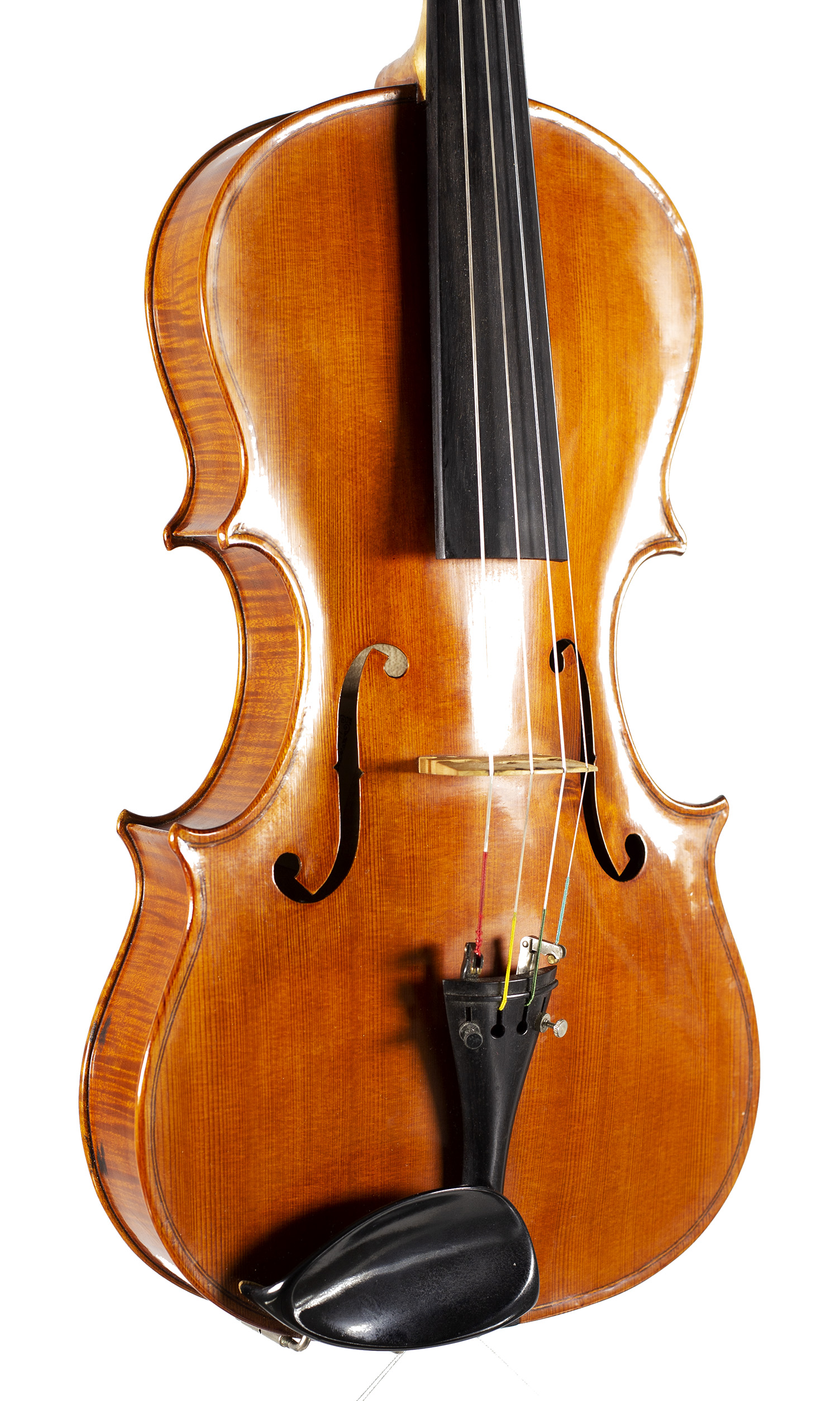 A viola by Robert Hull, Liverpool, 1995 — angled view, 30°