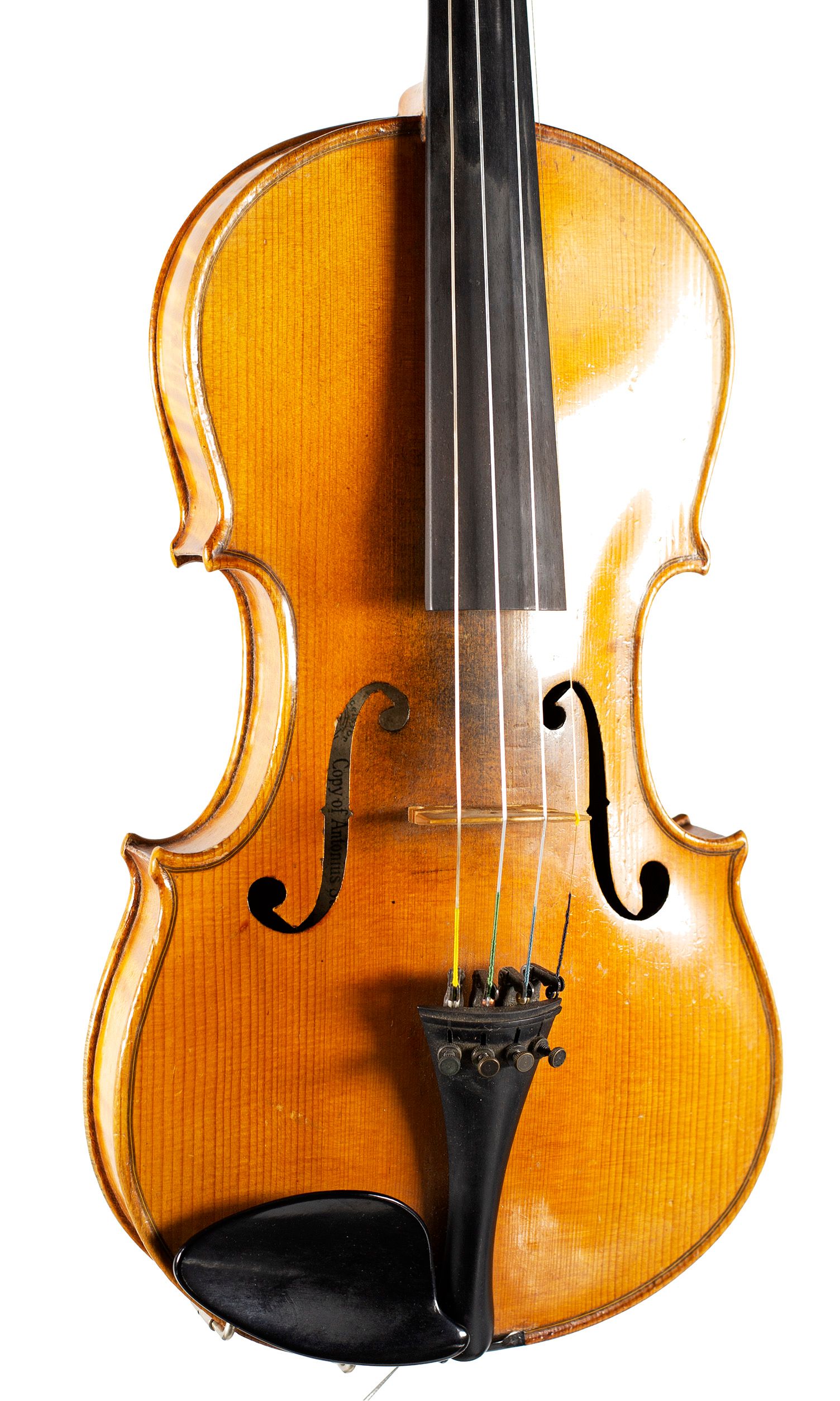 Violin, Workshop of Alfred Moritz, Germany, circa 1920 — angled view, 20°