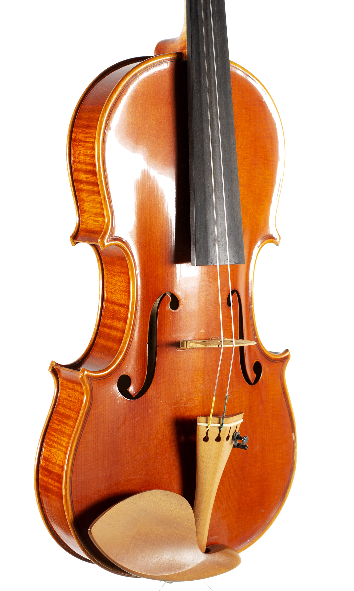 A violin by Guido Alberini, Cremona, 2001 — angled view, 40°