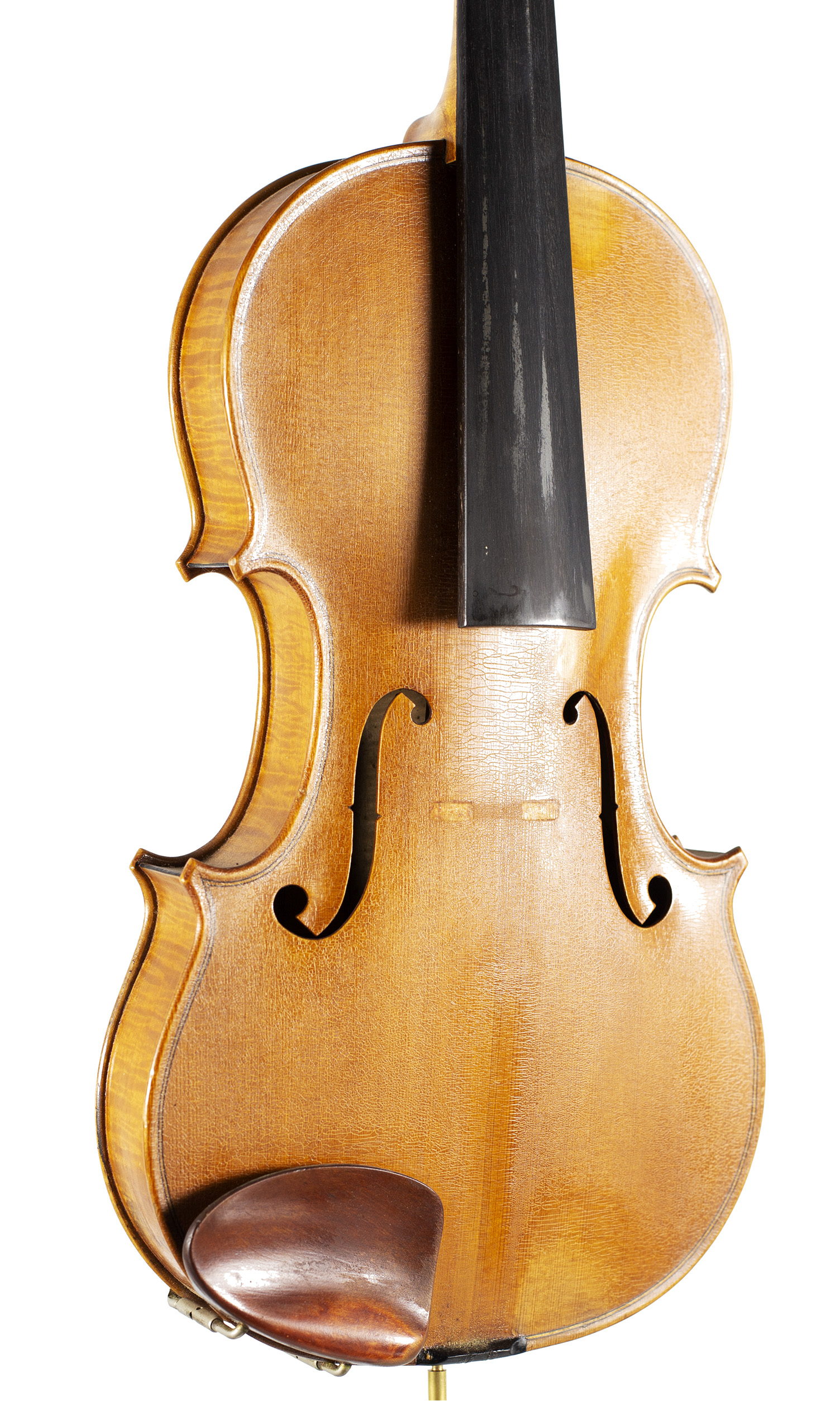 A violin by Harry Dobbs, Sutton Coldfield — angled view, 30°