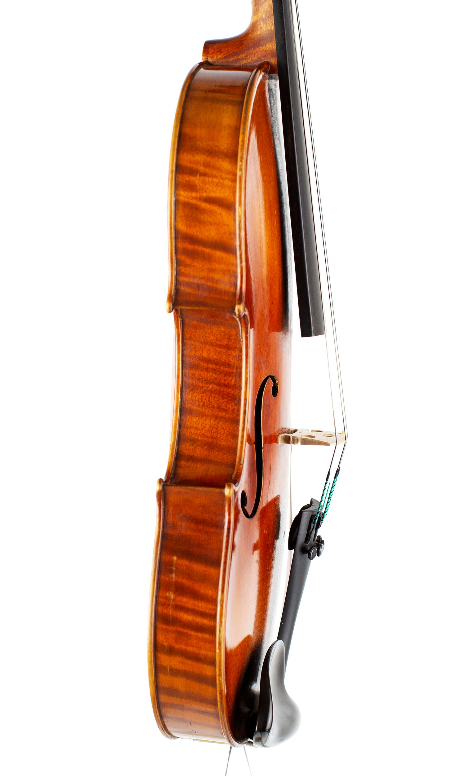 Violin by Alfred Vincent, London, circa 1920 — angled view, 80°