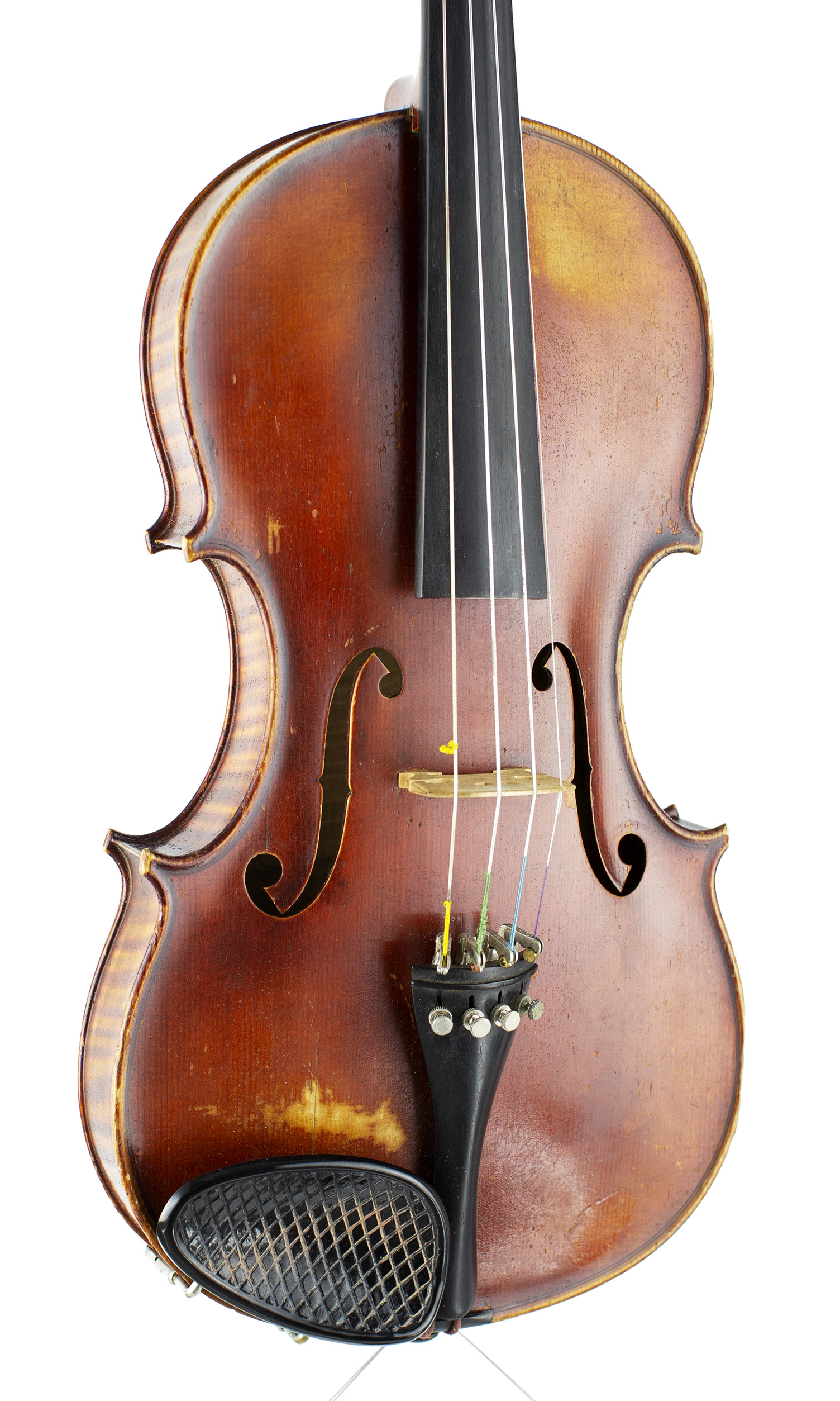 A violin by Leon Bernadel Fils, Paris, 1938 — angled view, 20°