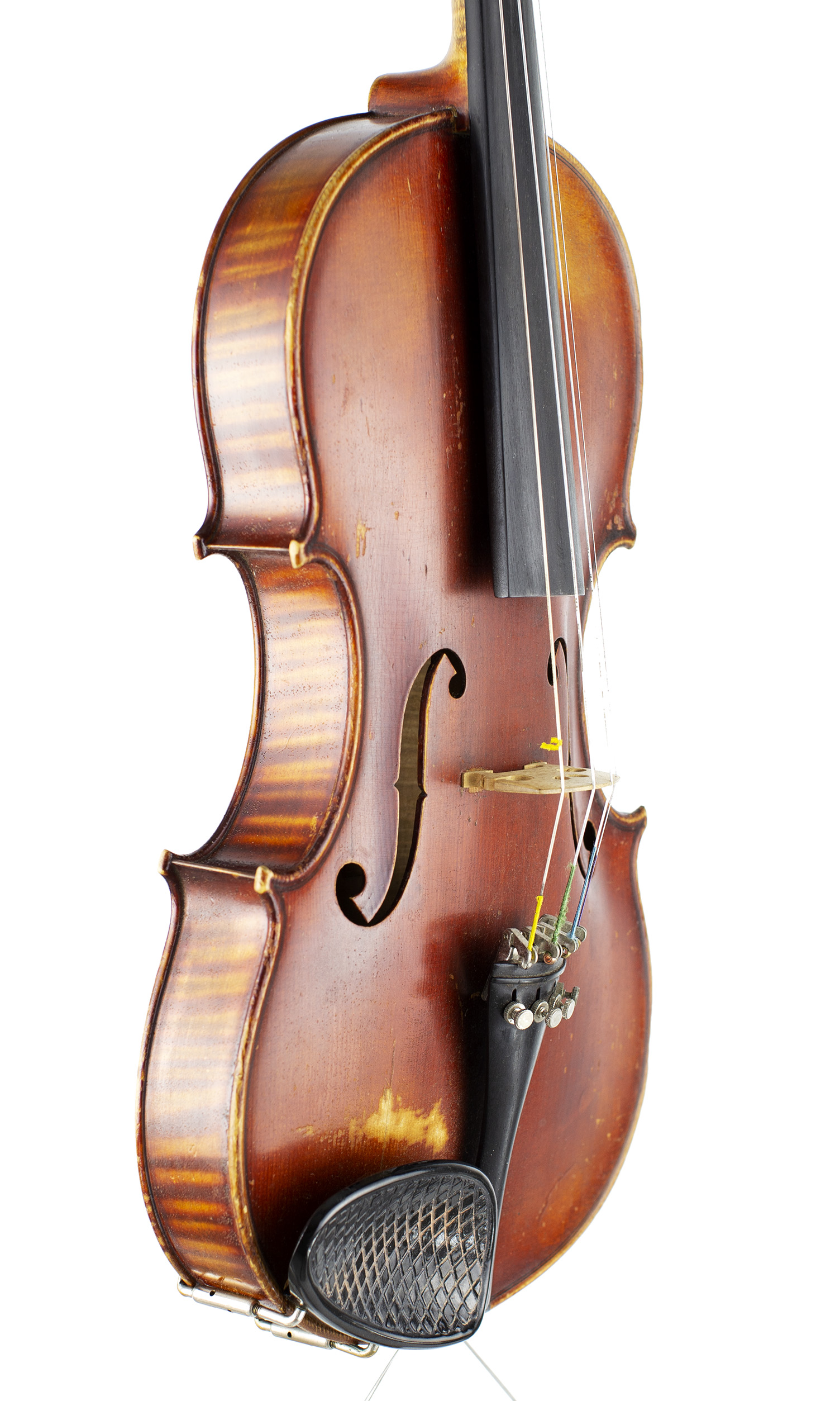 A violin by Leon Bernadel Fils, Paris, 1938 — angled view, 50°