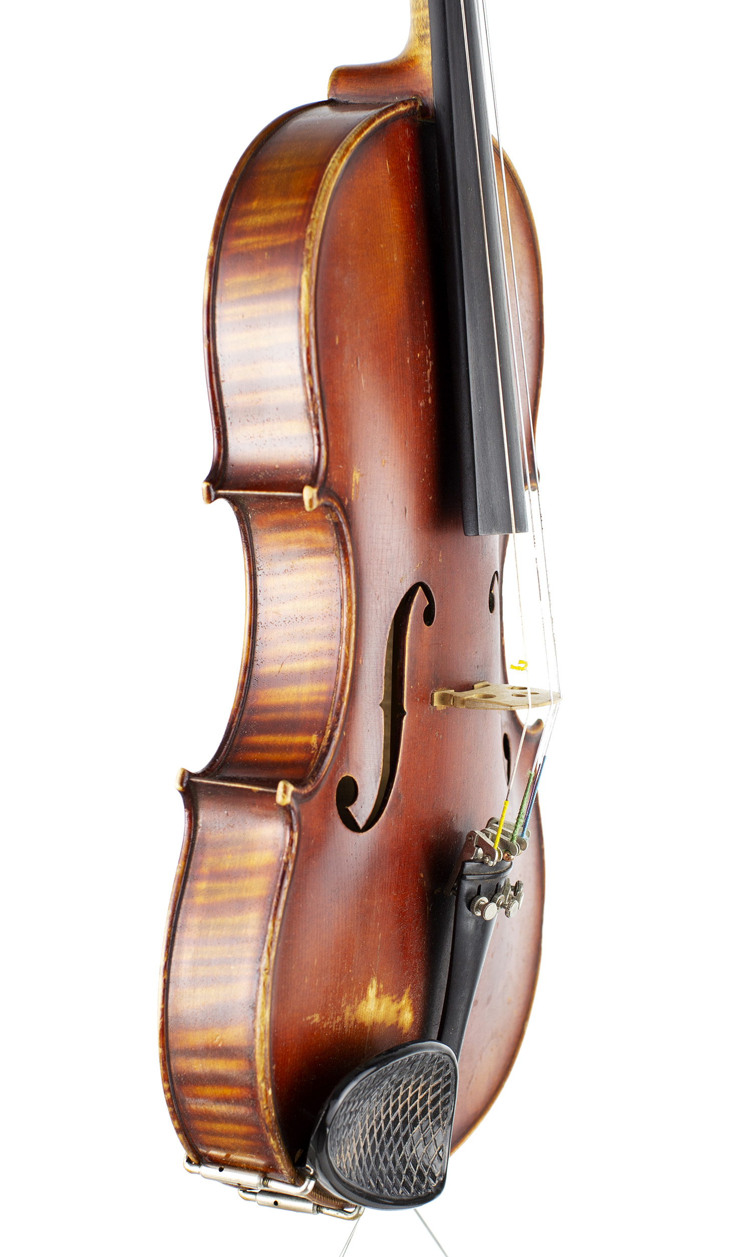 A violin by Leon Bernadel Fils, Paris, 1938 — angled view, 60°