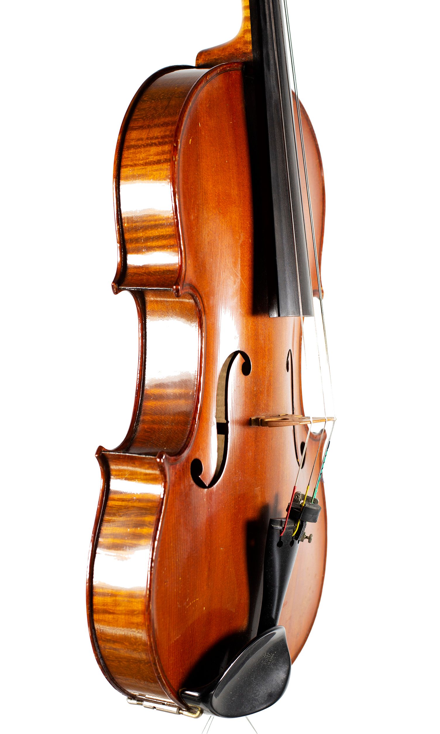 Viola, Workshop of Jerome Thibouville-Lamy, Mirecourt, circa 1890 — angled view, 60°
