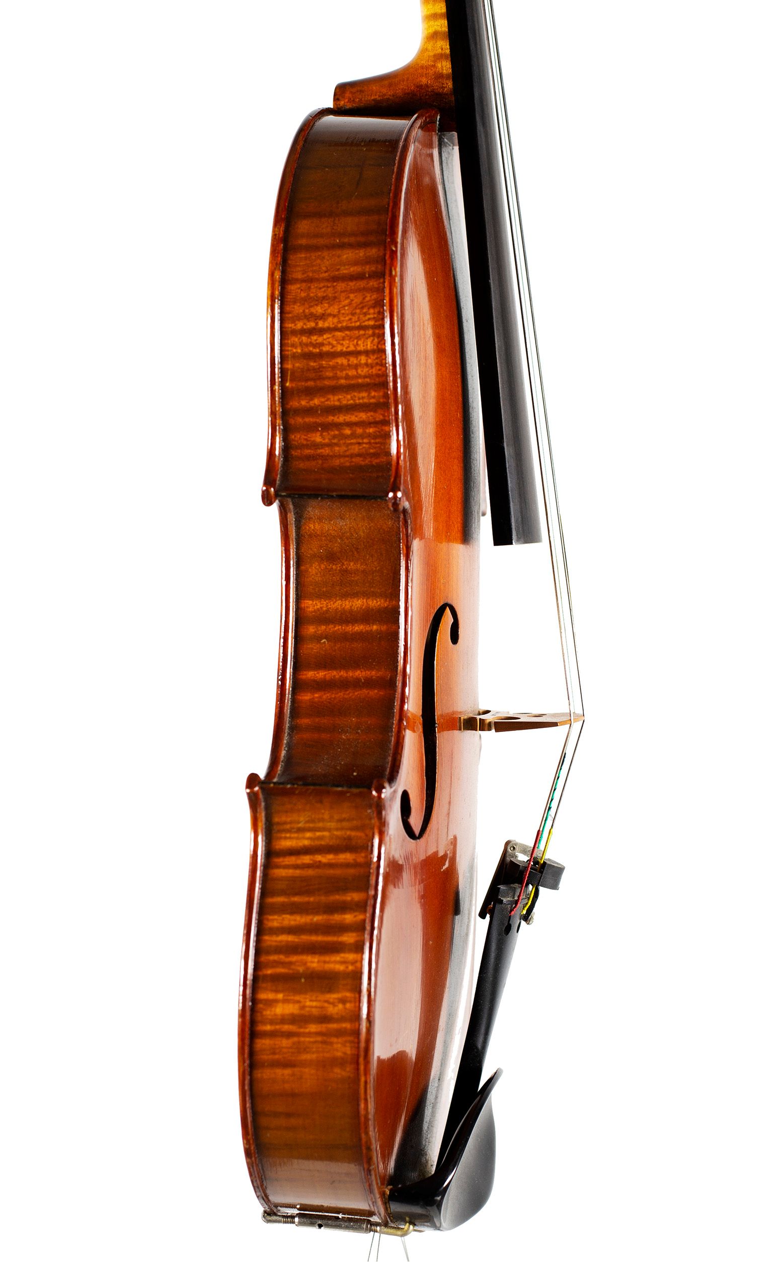 Viola, Workshop of Jerome Thibouville-Lamy, Mirecourt, circa 1890 — angled view, 80°