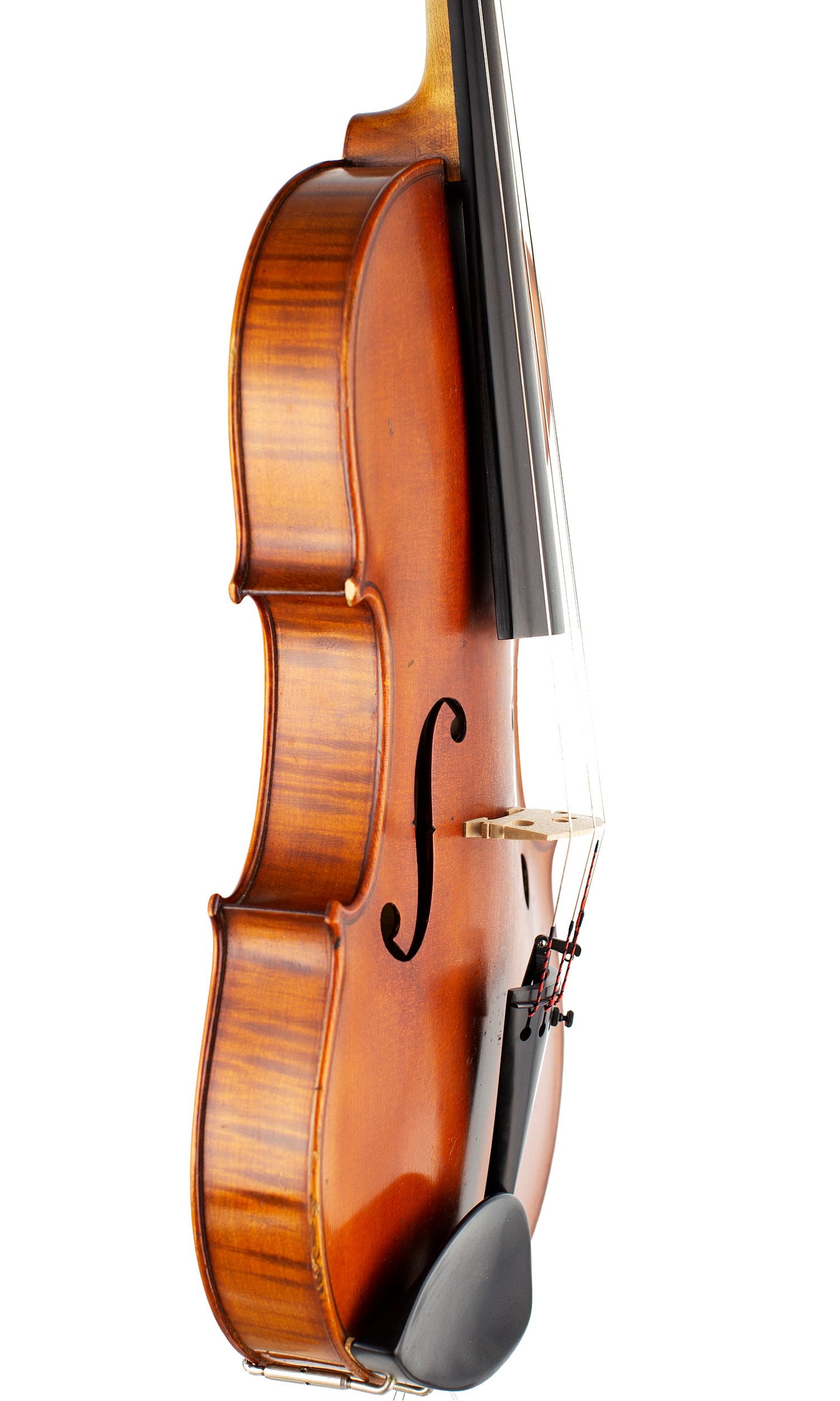 Viola, Workshop of Jérôme Thibouville-Lamy, Mirecourt, circa 1900 — angled view, 70°