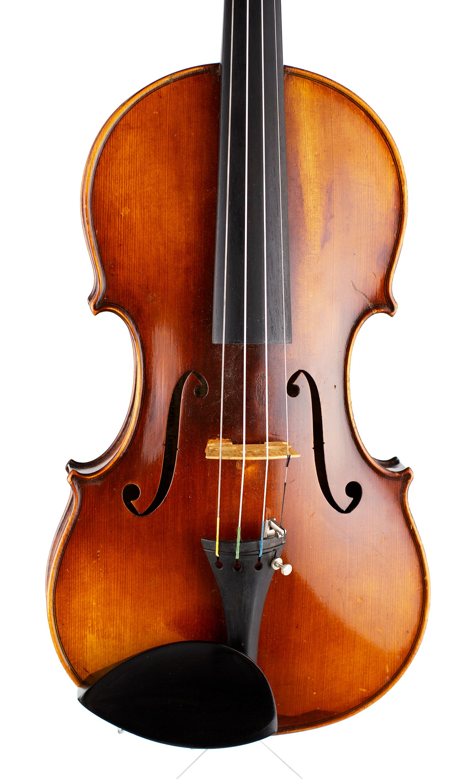 Violin, Workshop of Leon Mougenot Gauche, France, 1925 — angled view, 10°