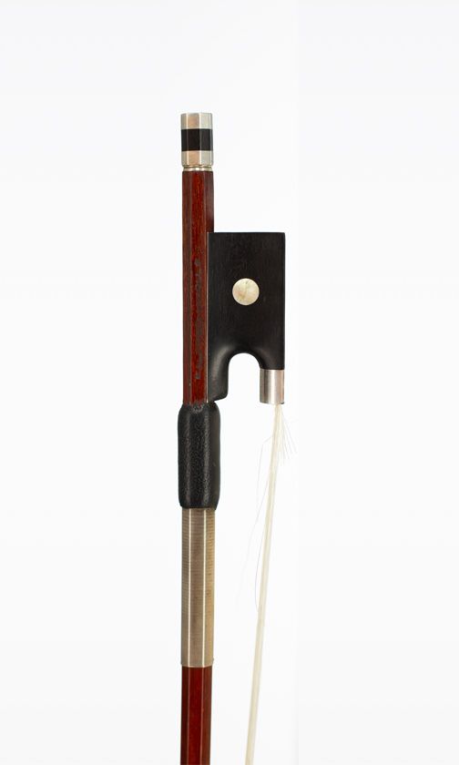 A silver-mounted violin bow by Alfred Knoll, Germany, circa 1920 — frog detail