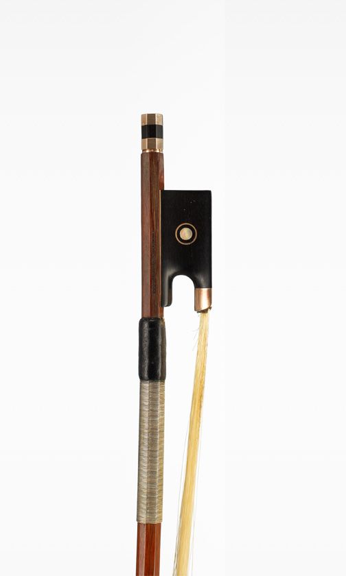A gold-mounted violin bow, by Claude Thomassin, Paris, circa 1910 — frog detail