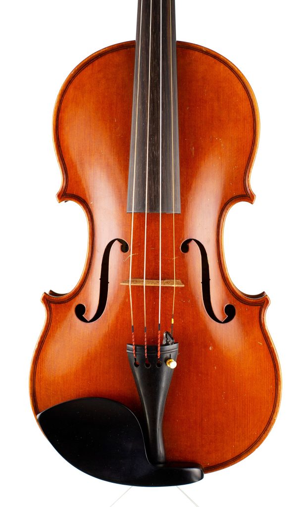 Violin, Workshop of Oskar Gutter, Markneukirchen, 1948 — front