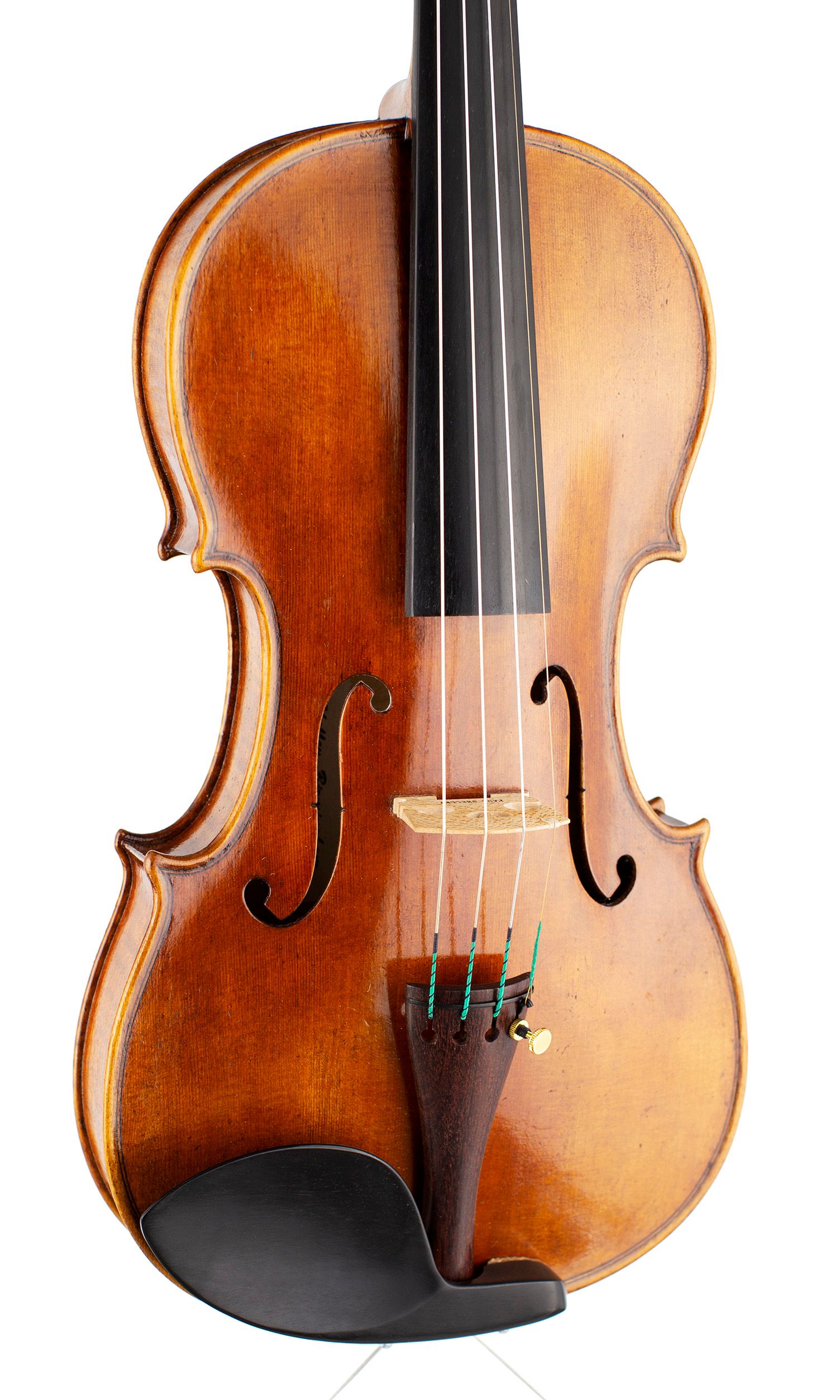 A violin by Paul Shelley, Birmingham, 2018 — angled view, 20°