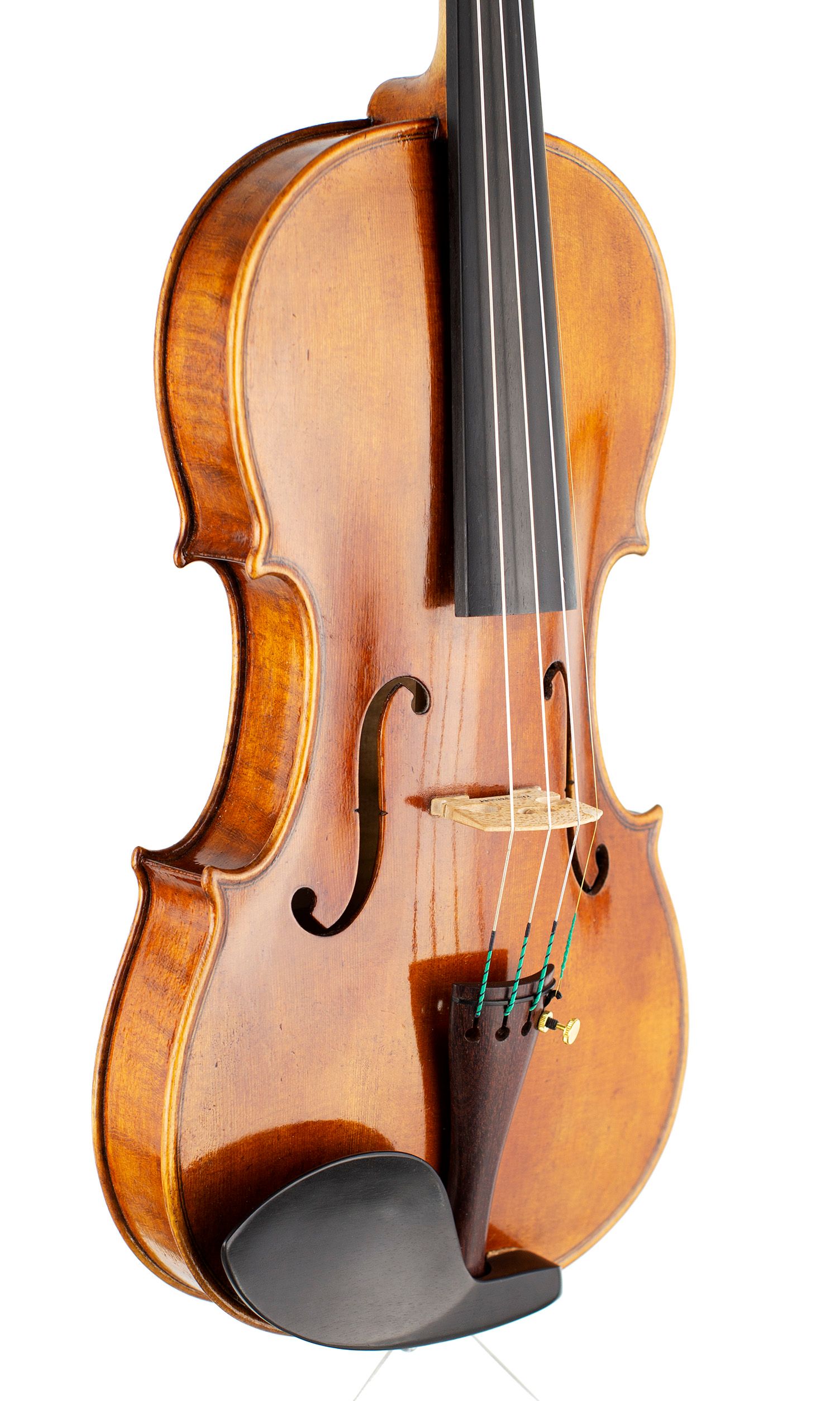 A violin by Paul Shelley, Birmingham, 2018 — angled view, 40°