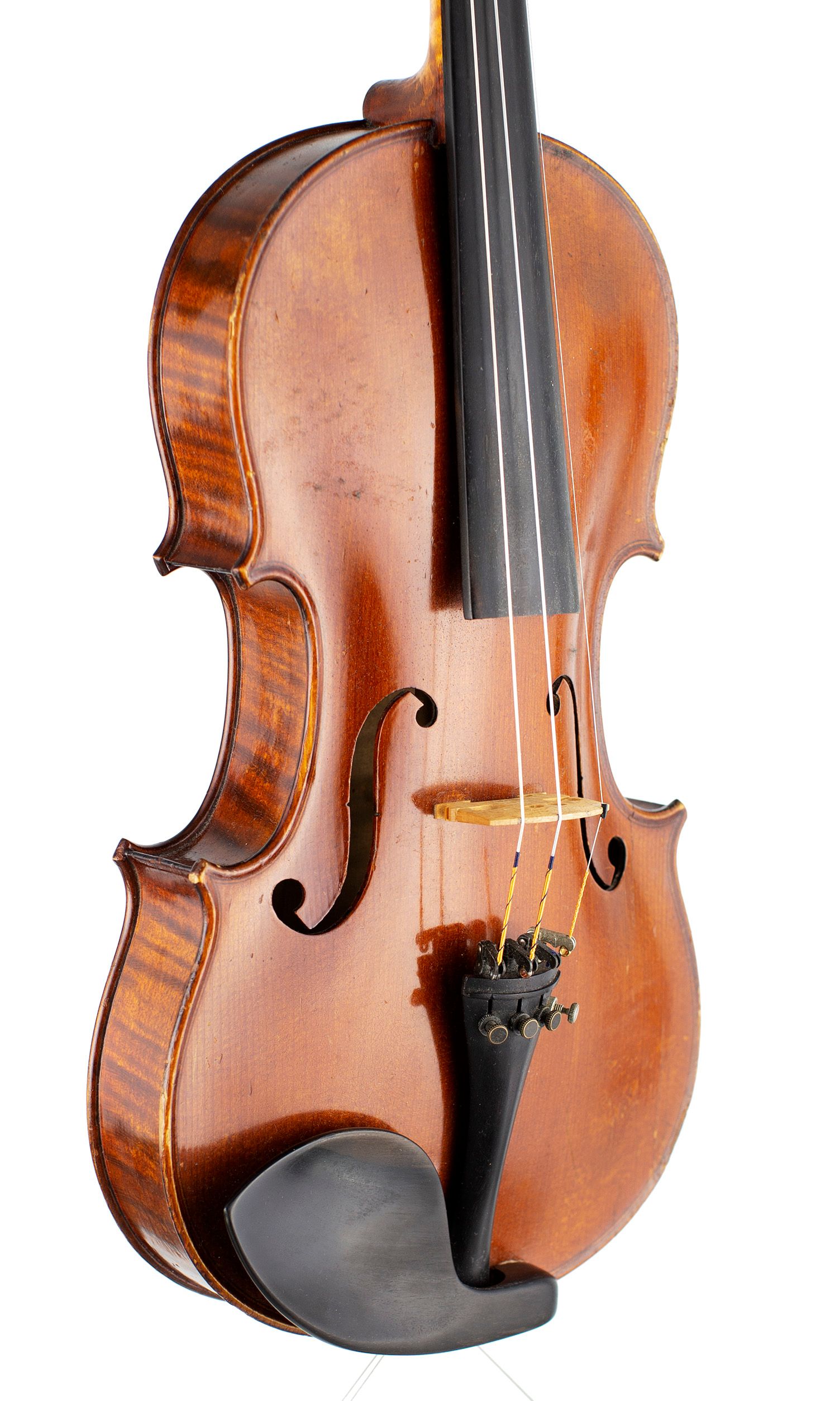 Violin, Workshop of Paul Alexandre Mangenot, Mirecourt, circa 1920 — angled view, 40°