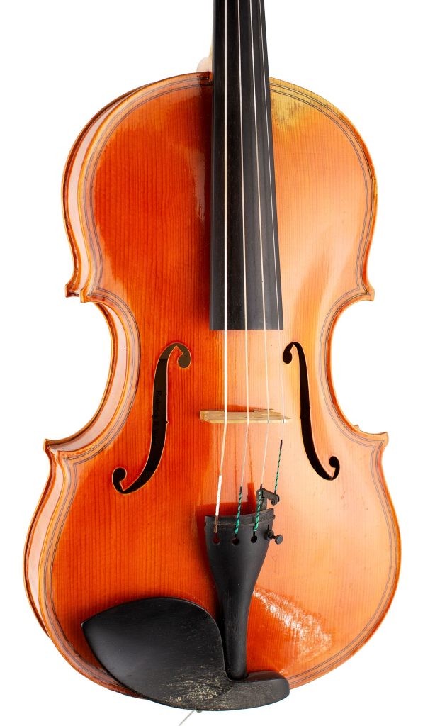 A viola by Rodrick R. Ward, Cambridge, 2010 — angled view, 20°