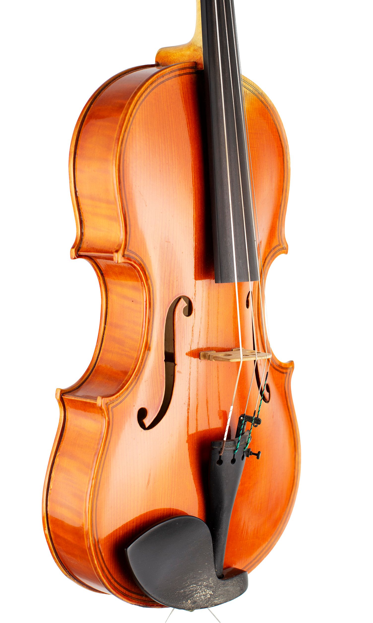A viola by Rodrick R. Ward, Cambridge, 2010 — angled view, 50°
